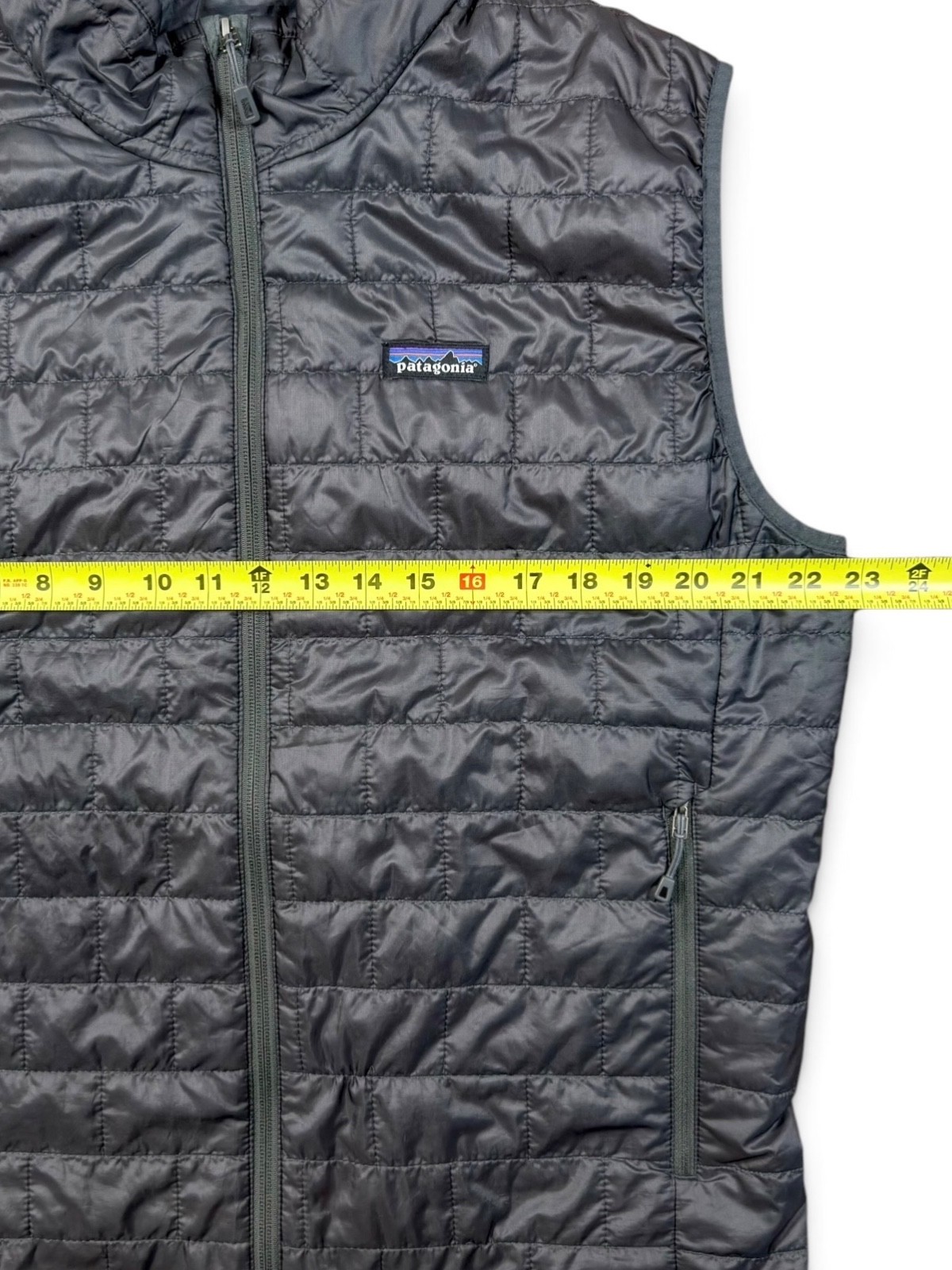 Patagonia Nano Puff Vest Men’s Size L Gray