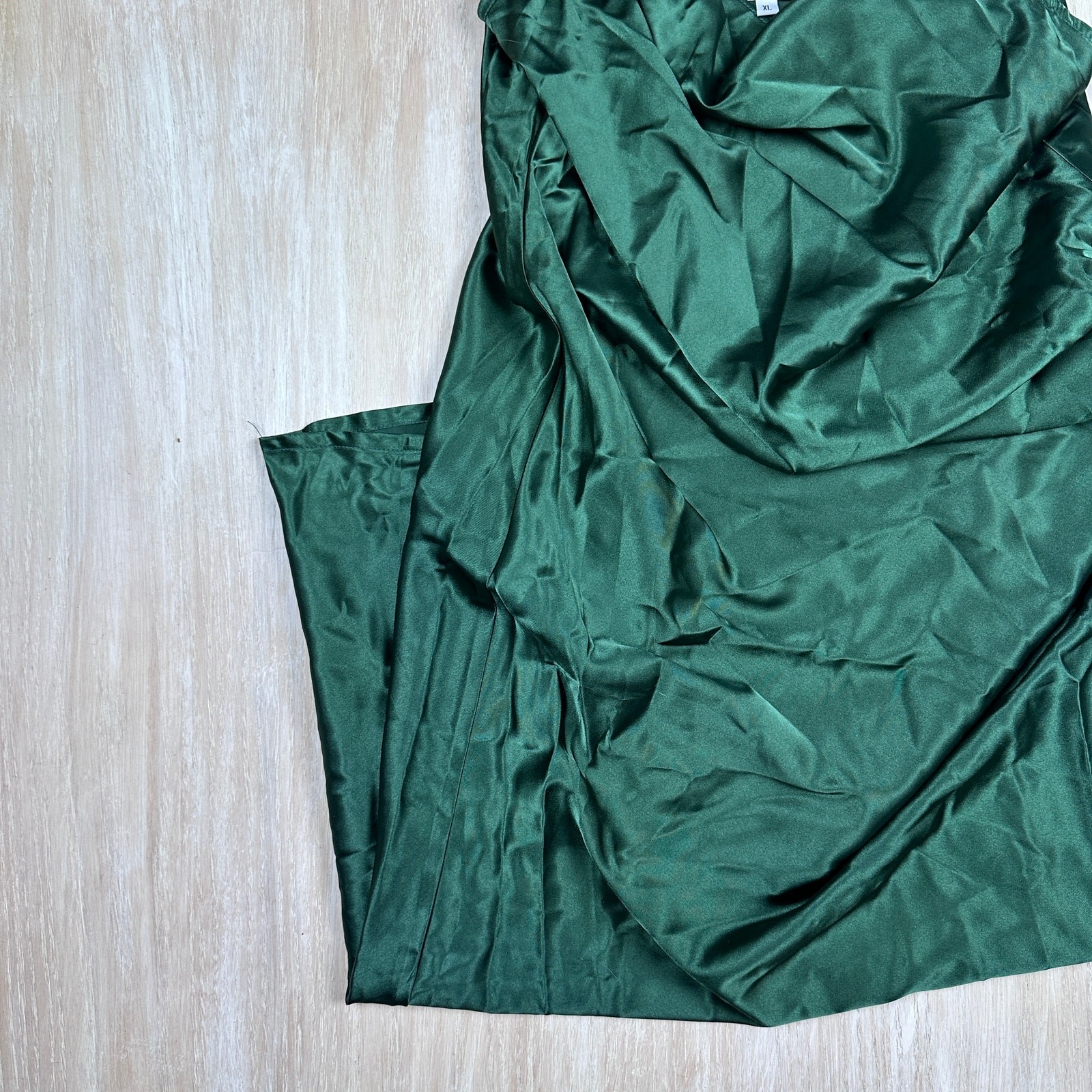 NWT Ladivine by Cinderella Divine Emerald Slim Fit Satin Elegant Midi Dress XL