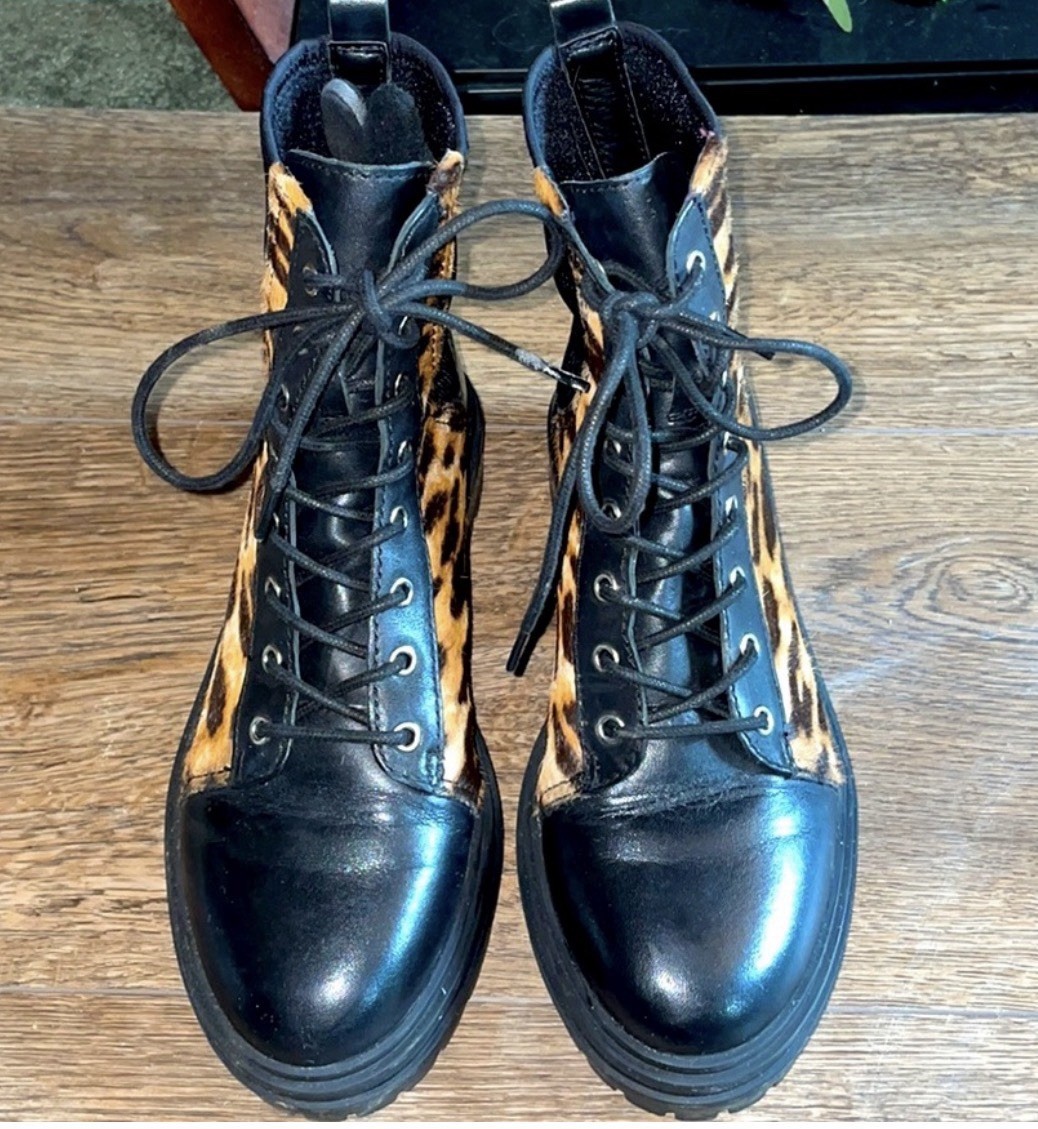 Womens black/brown leather leopard animal print lace-up combat ankle boots 8