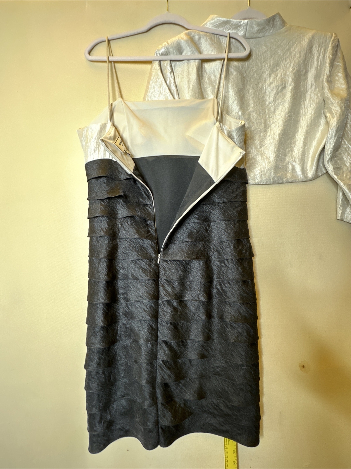 WILLOW GLENN Shimmer White Black Tiered Evening Dress & Jacket Size 16 RN 70643