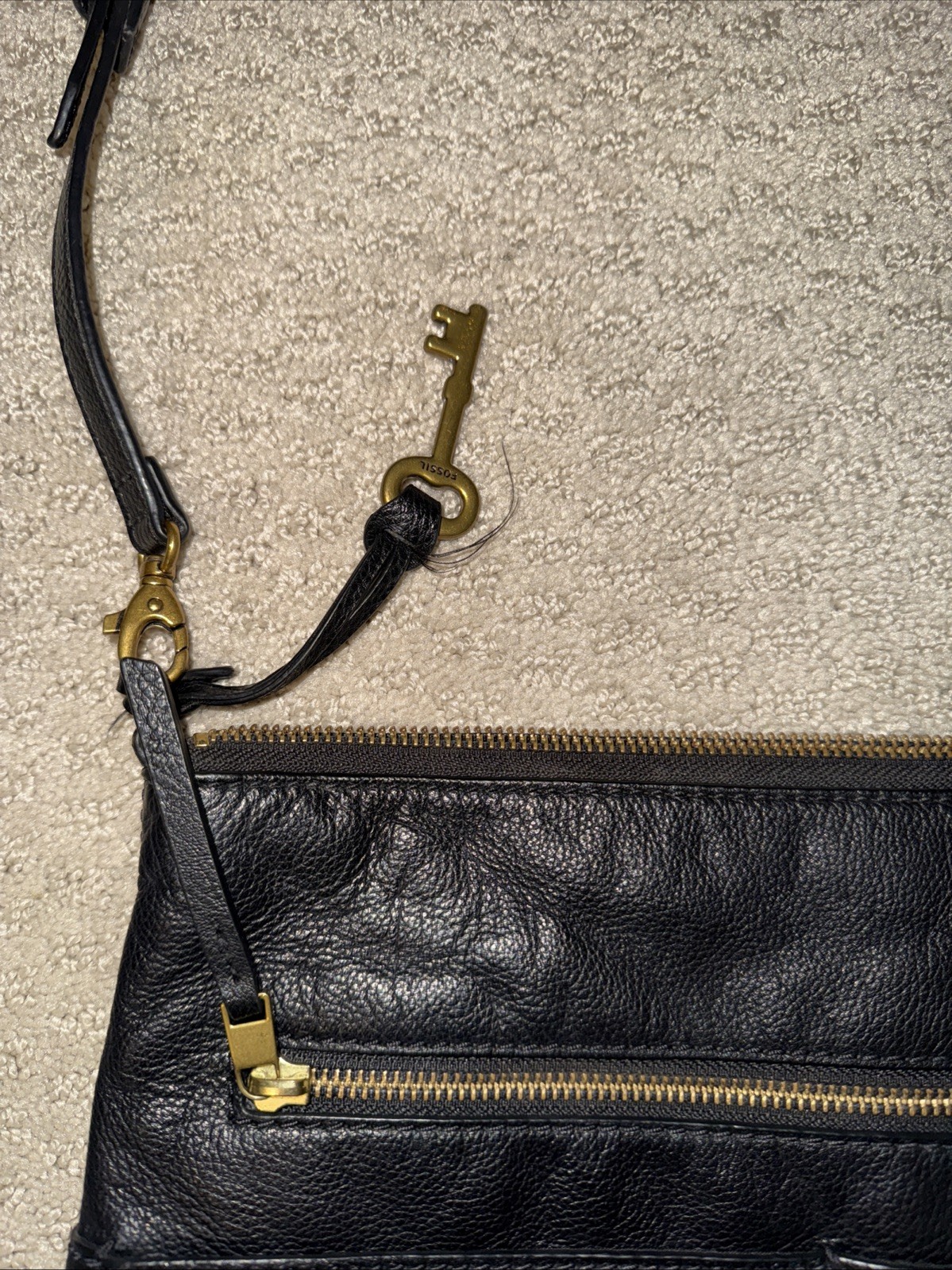 Fossil Crossbody Bag in Black Leather Excellent Condition