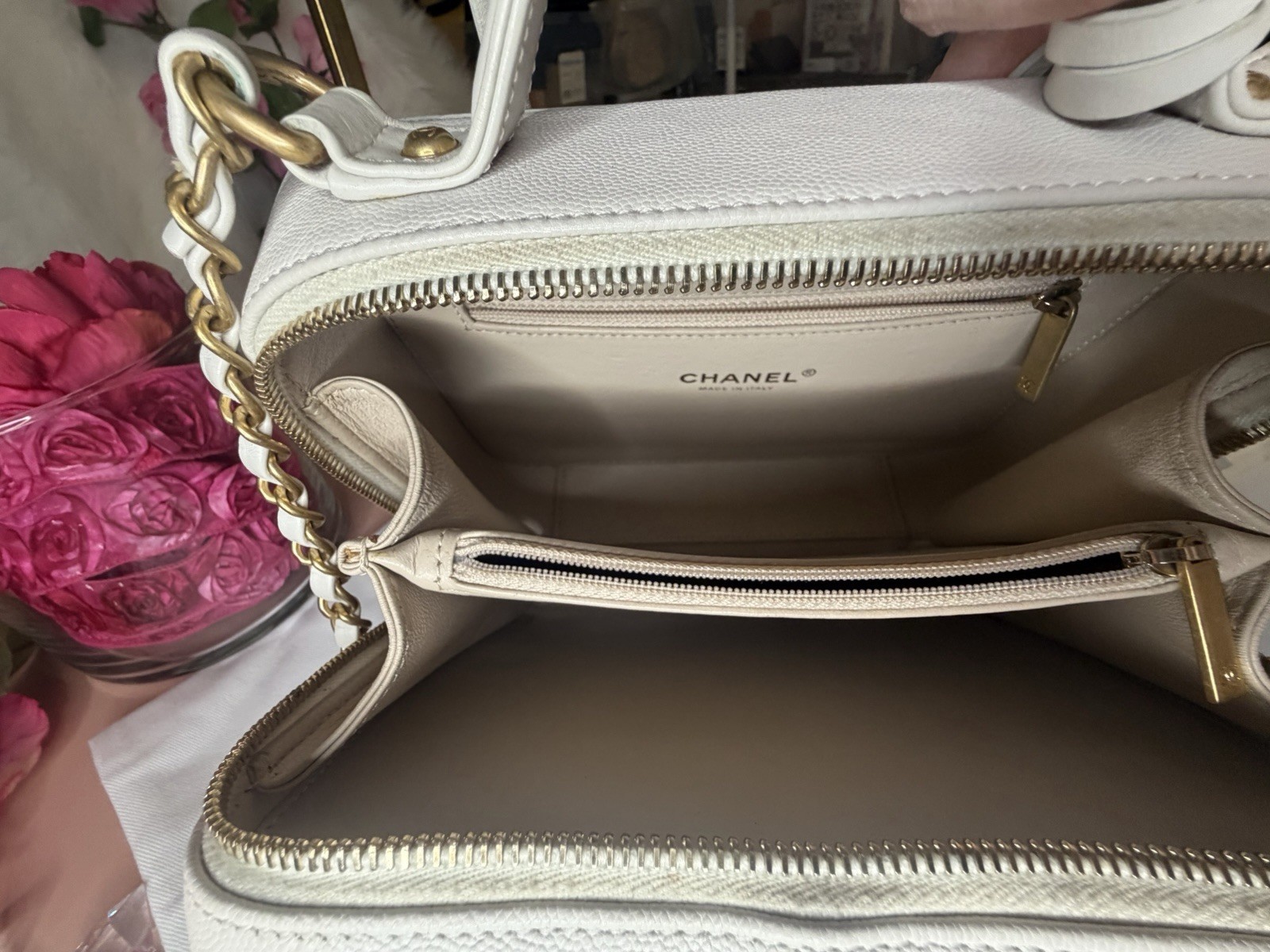 Authentic Chanel CC Filigree Vanity Case White Caviar Gold Hardware COA ICONIC