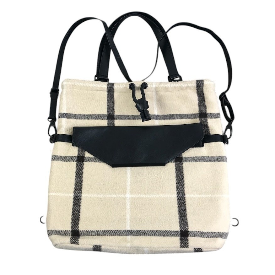 BEIS The Messenger Tote Bag/ Backpack Plaid Convertible Lifestyle Travel Rare