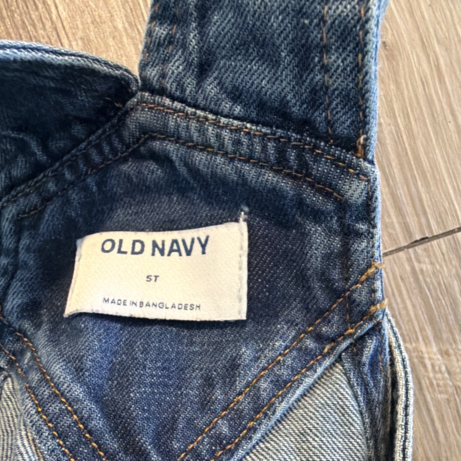 Old Navy Blue Denim Overall One-Piece 5T Sleeveless Square Neck Pockets Button