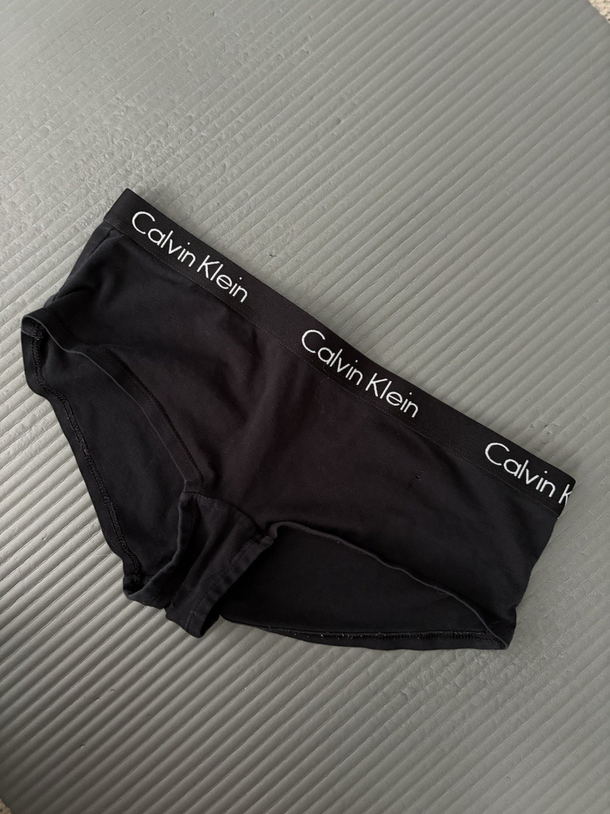 Calvin Klein Black Women’s Underwear – Classic Logo Waistband