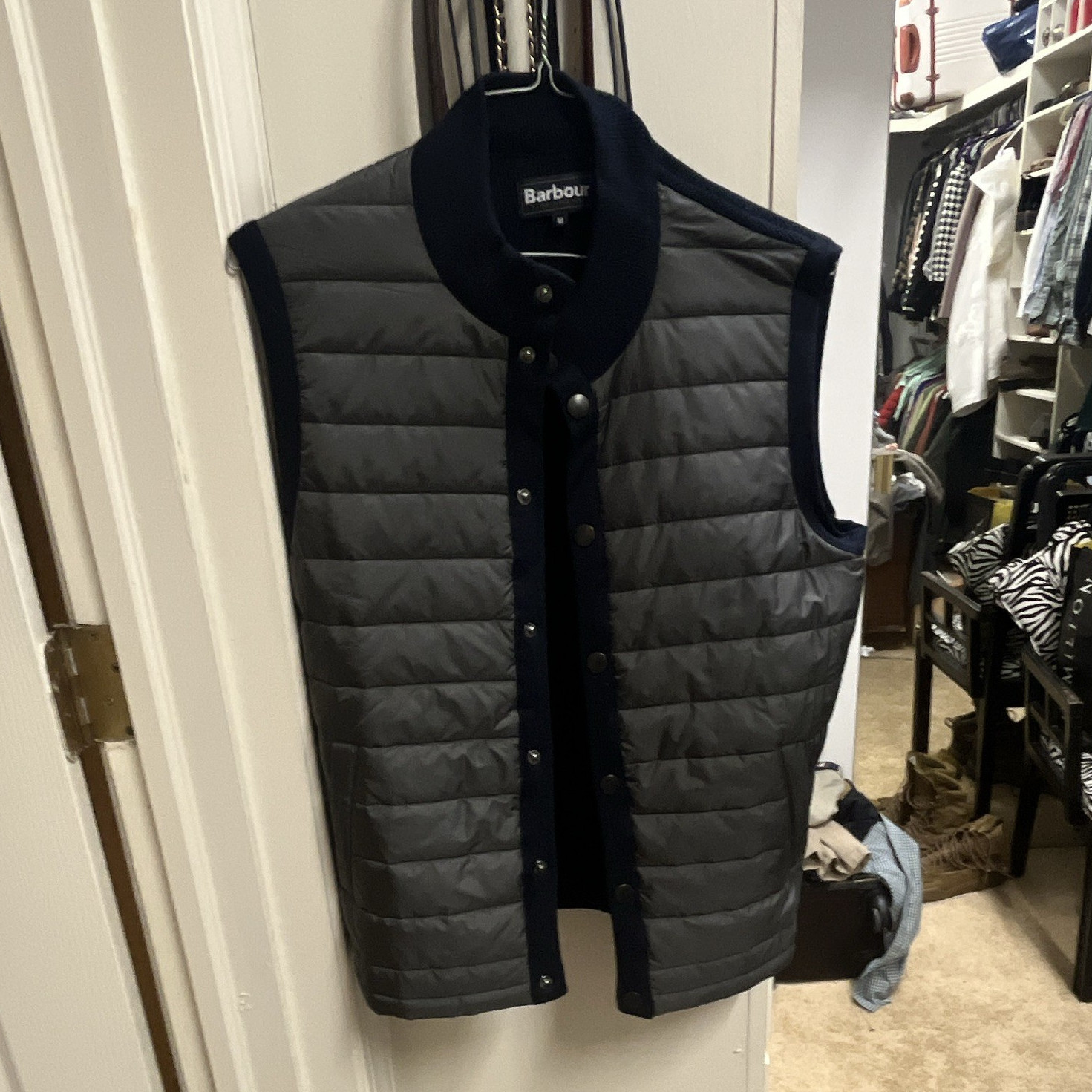 Barbour Men’s Gray/Navy Quilted Snap Front Vest Stand Collar Pockets M