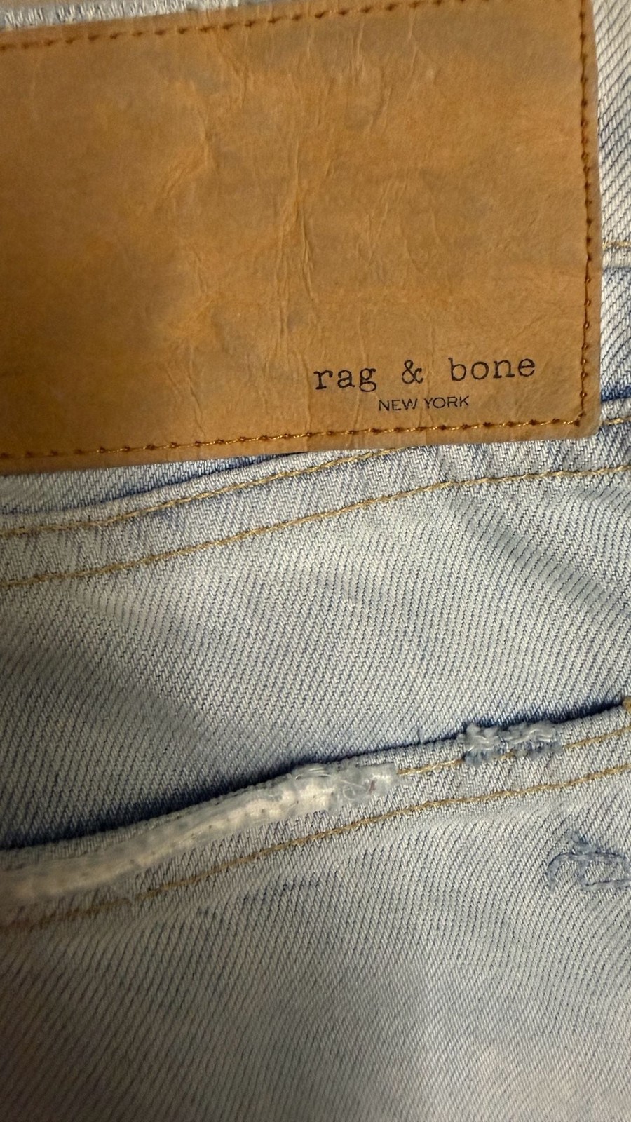 Rag & Bone Men’s Light Wash Distressed Relaxed Fit Jeans Size 32