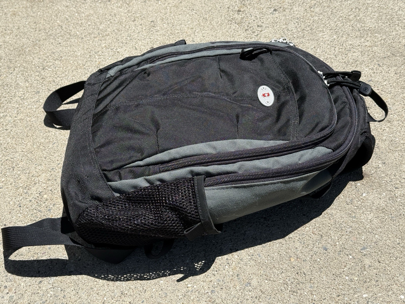 Victorinox Black/Gray Solid Backpack Daypack Zip Closure w/ Outer Pockets