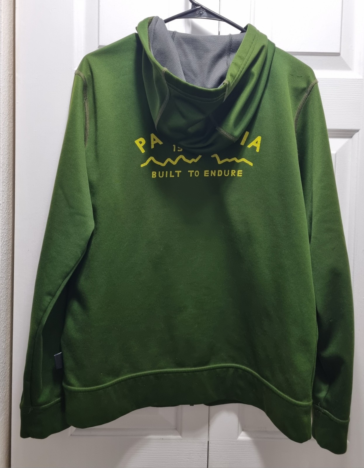 Patagonia Men’s Medium Regular Full Zip Fleece Hoodie Green/Gray Graphic Print