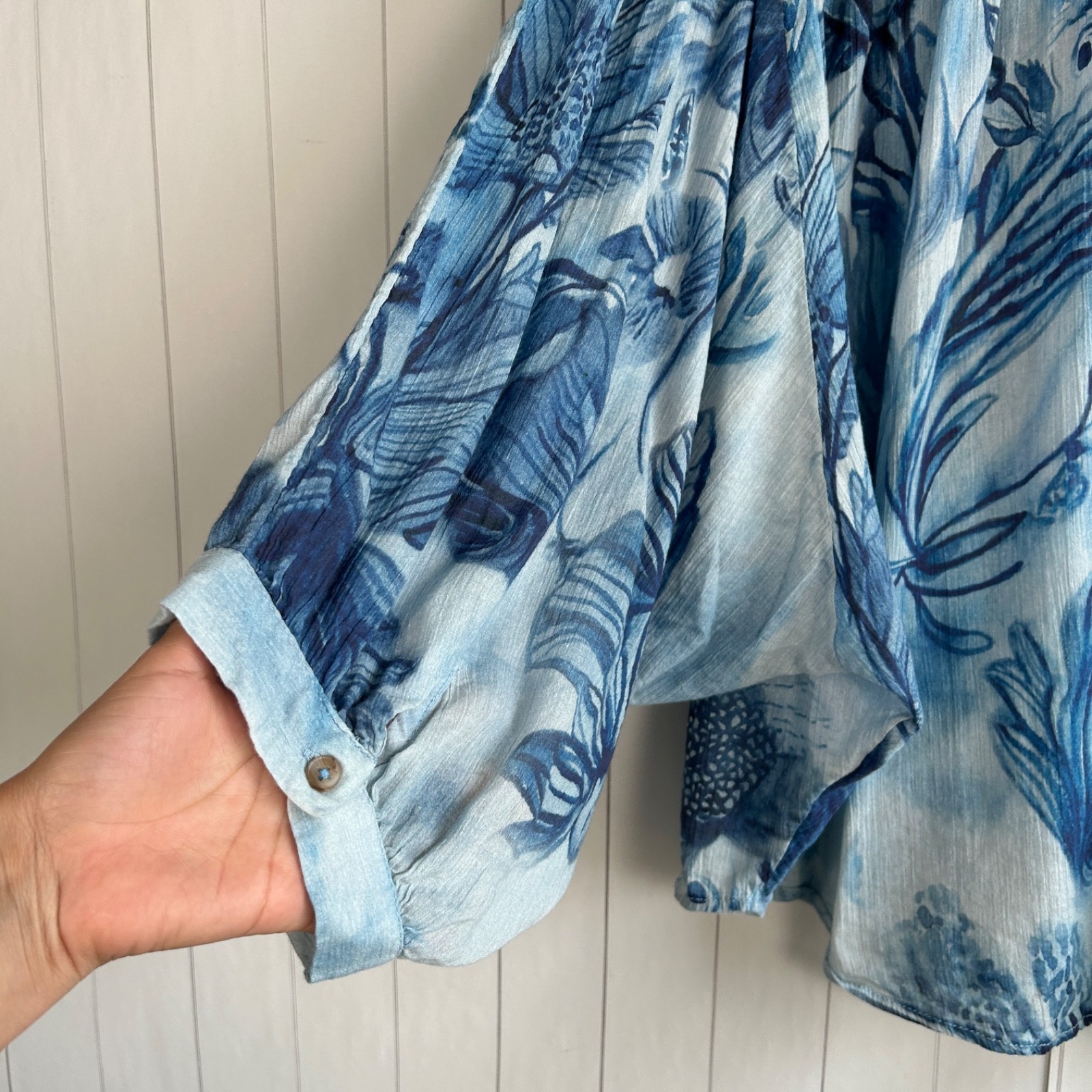 Anthropologie Pilcro plus size 2X Sidney batwing blouse blue floral batik cotton