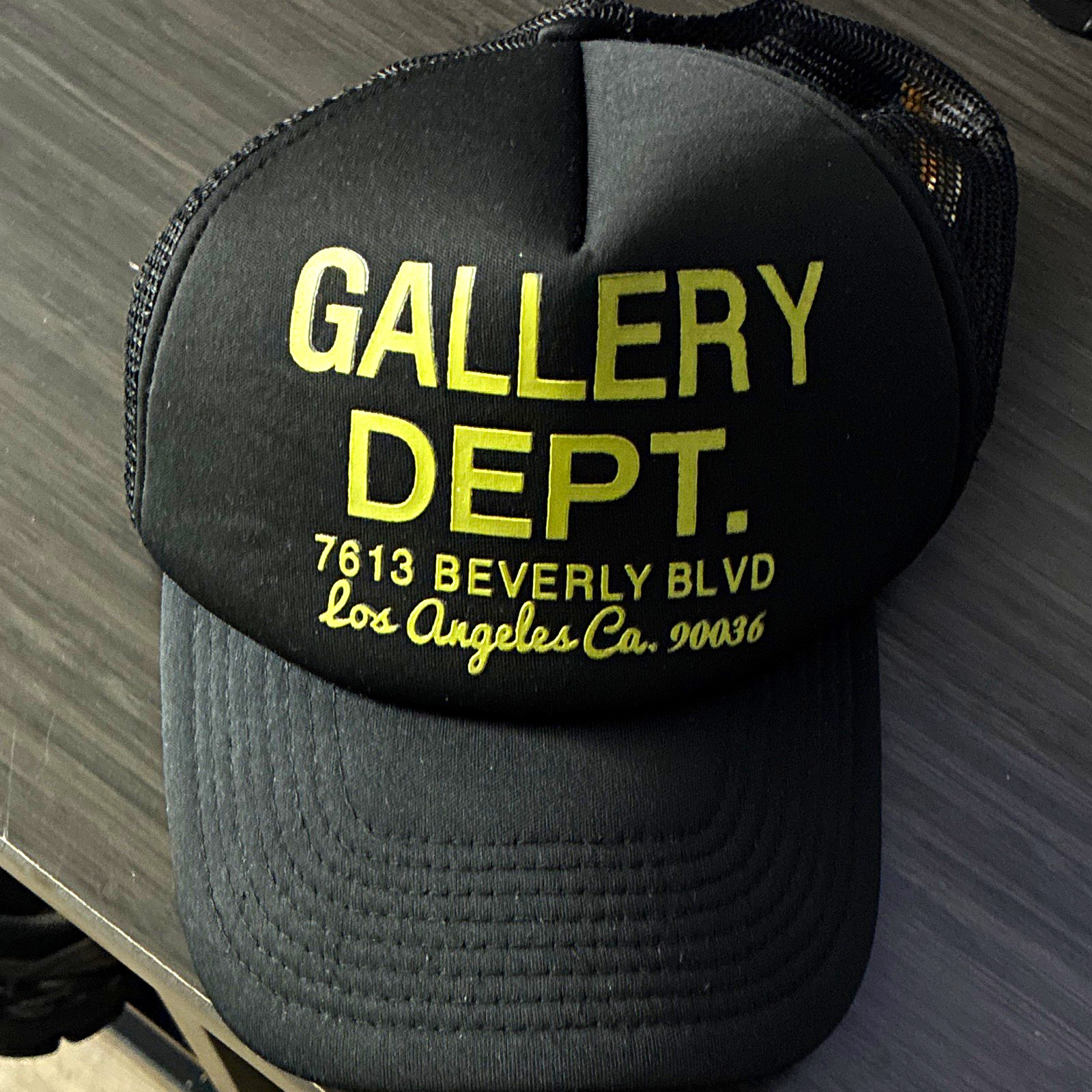 GALLERY DEPT. Black Mesh Back Trucker Hat Cap Solid Unisex Adults Size Normal