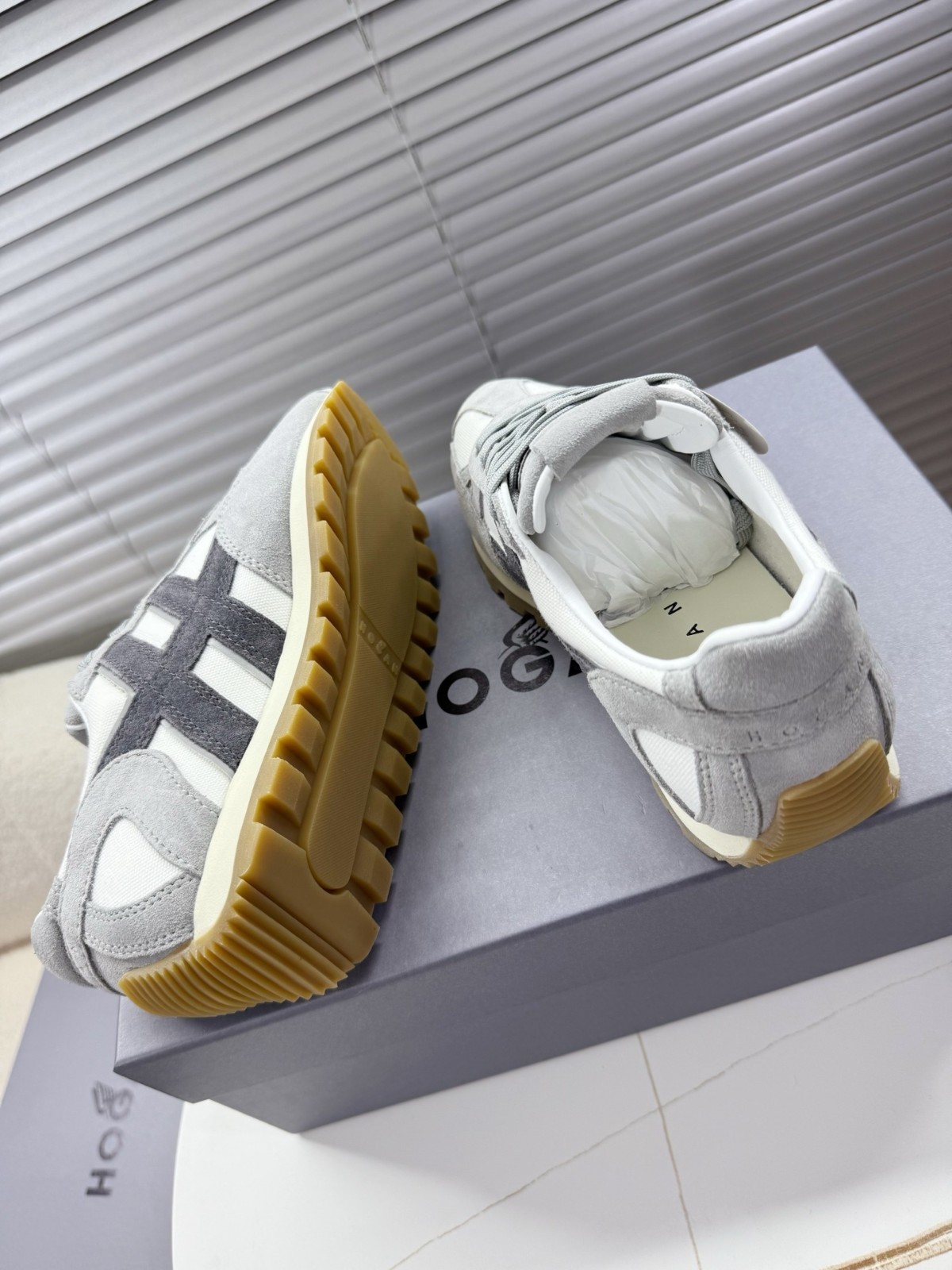 Hogan 86er Sneakers Men Women Ivory Brown Honey Sole Sizes 36-45