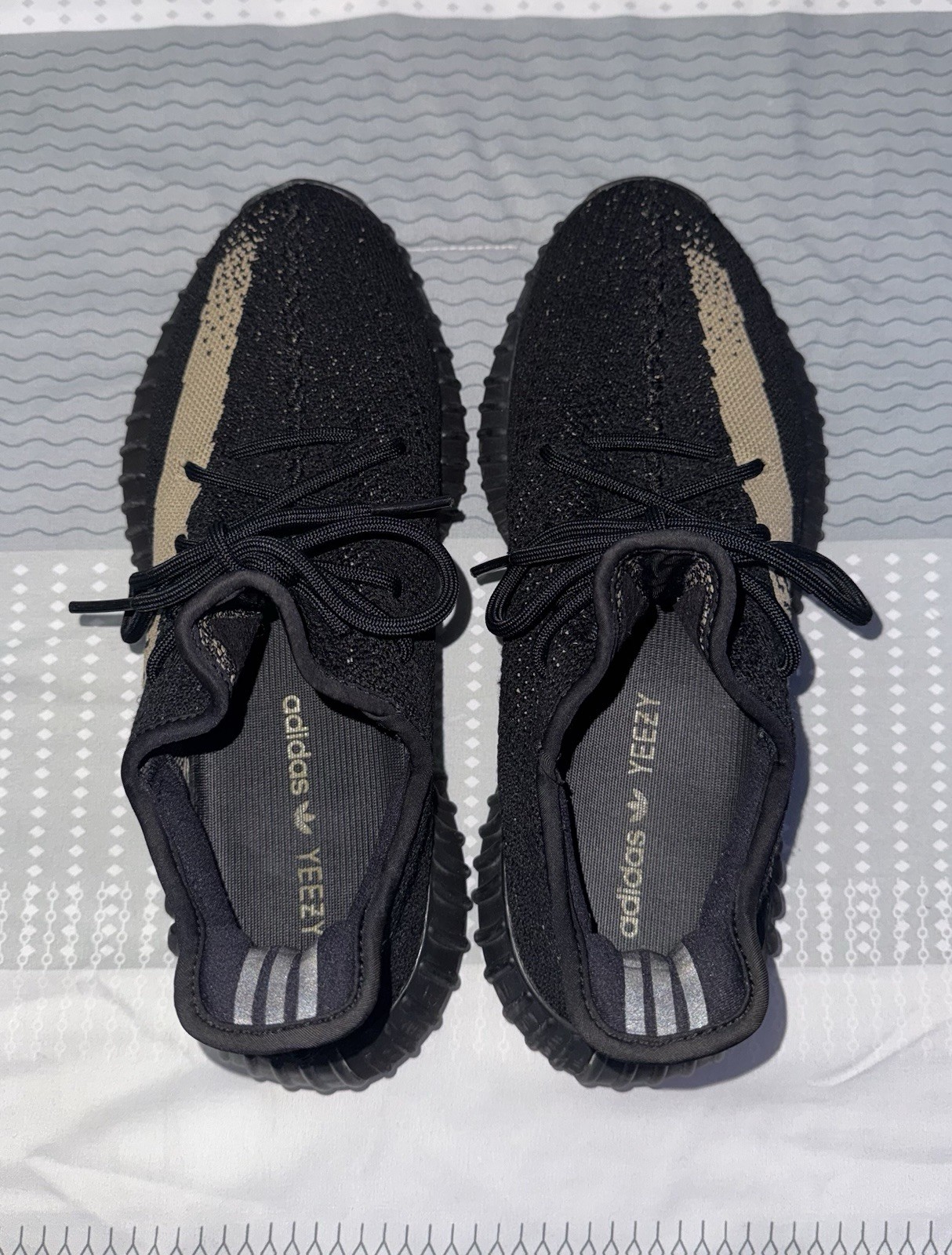 Yeezy Boost 350 Core Black Green V2 with Box – 2016