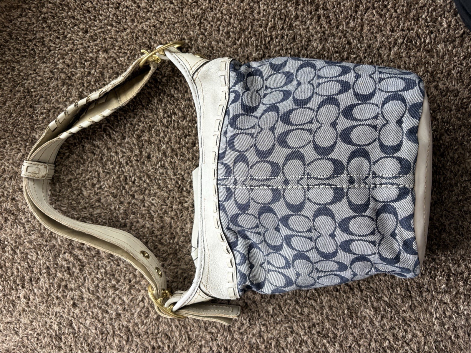 Coach Vintag Bleecker Signature Blue Denim Canvas White Leather Bucket Bag 11586
