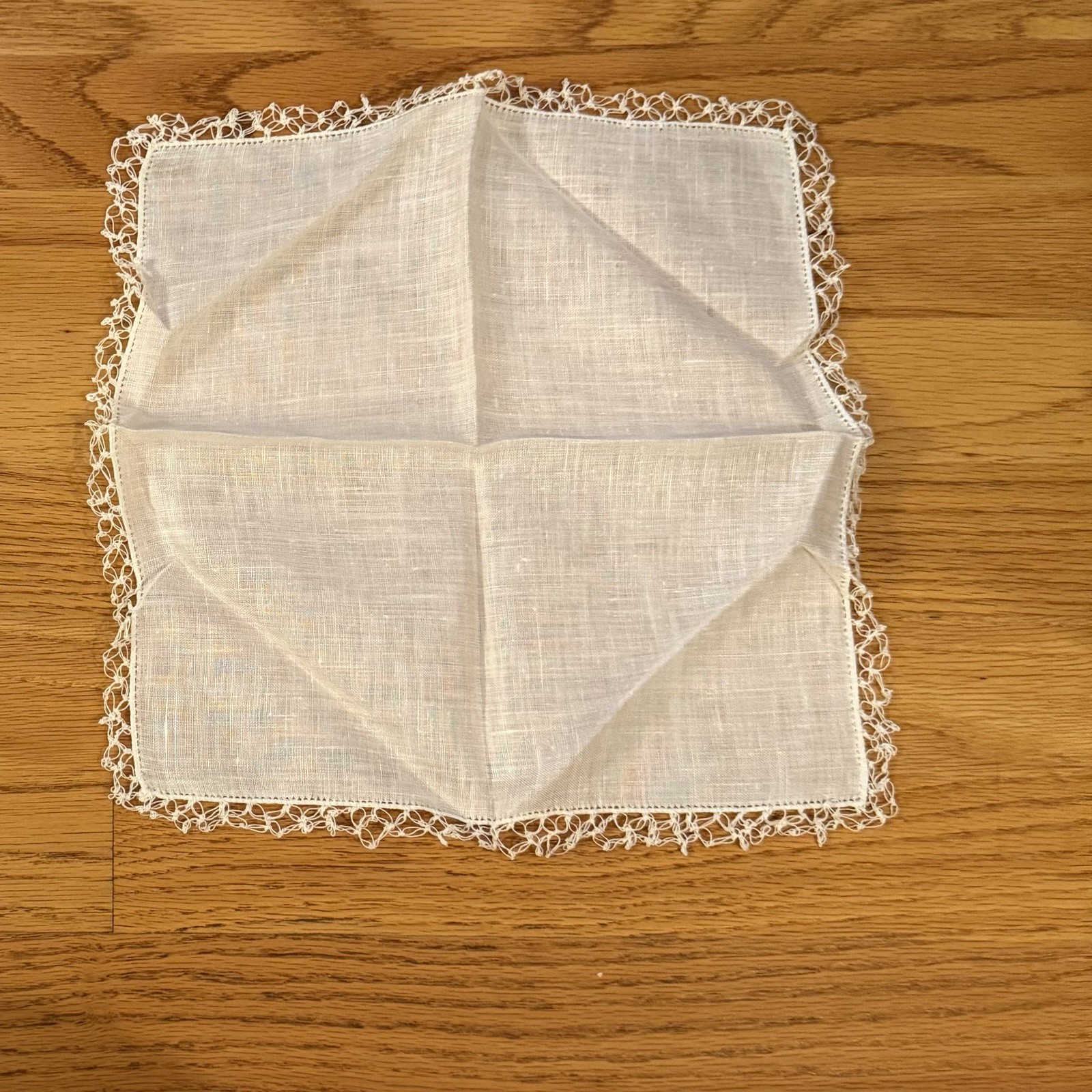 Vintage Linen Hanky White On White Hand Tatted Lace Edging 11”x11” Wedding
