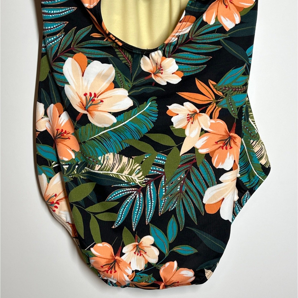 Dreamsuit by Miracle Brands Floral Halter One Piece Swimsuit Tummy Control Sz 8