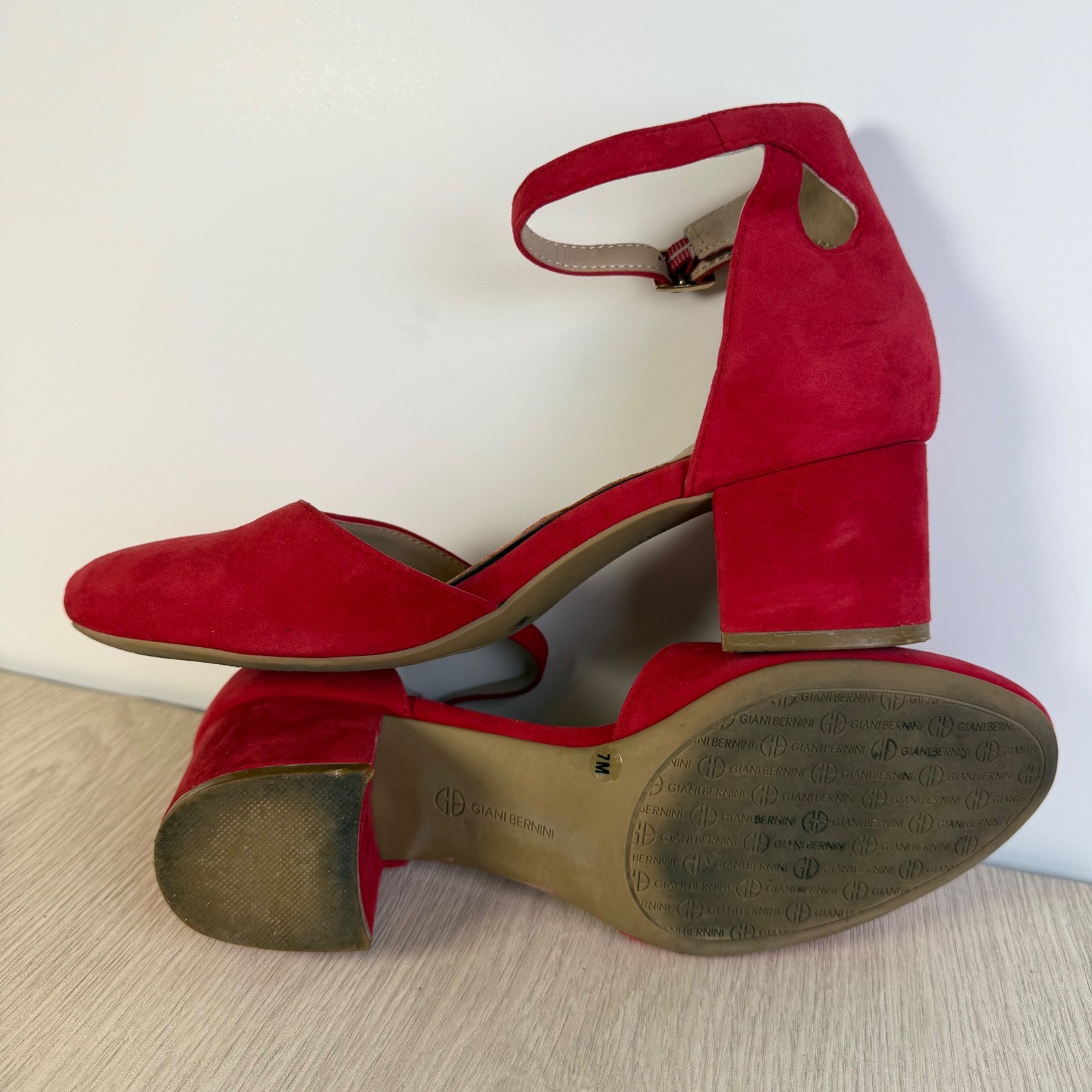 Giani Bernini Red Suede Block Heel Pumps Ankle Strap Dress Shoe 7M Career Weddin