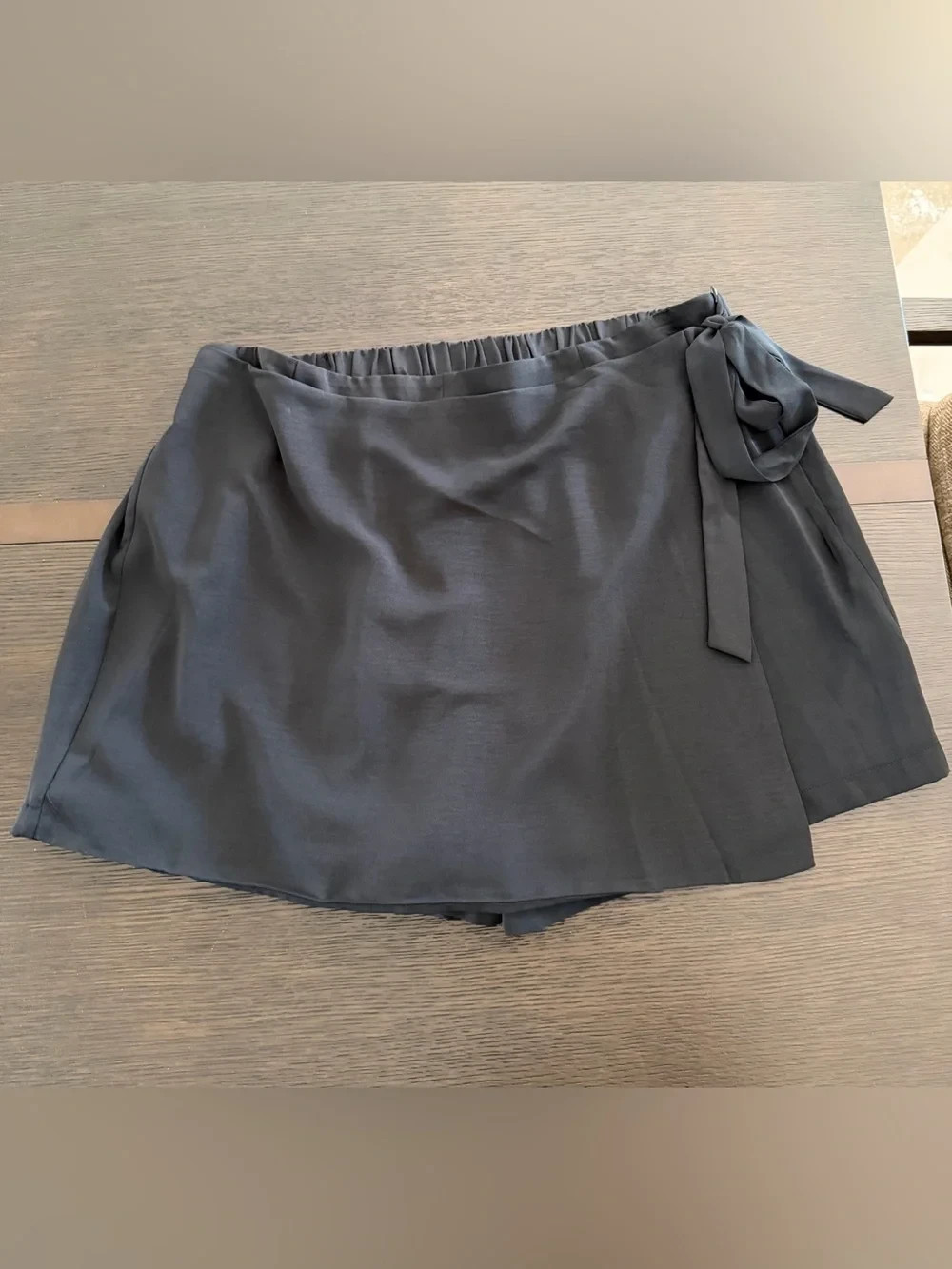 Sugarlips Black Rini Wrap Elastic-Waist Skort