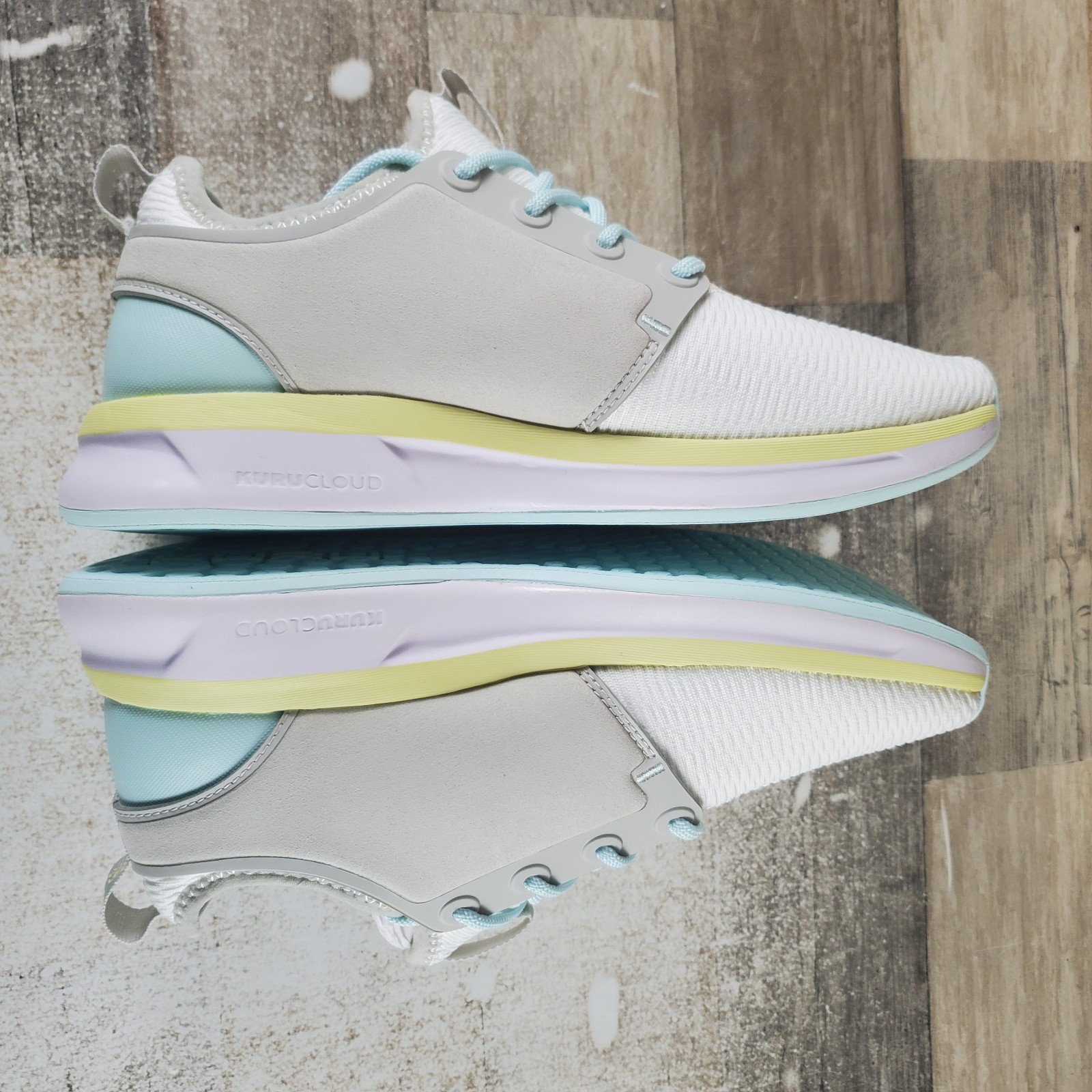 Kuru Atom Womens Shoes Sz 7.5 W Running Bright White Ice Blue Lace Up Sneakers