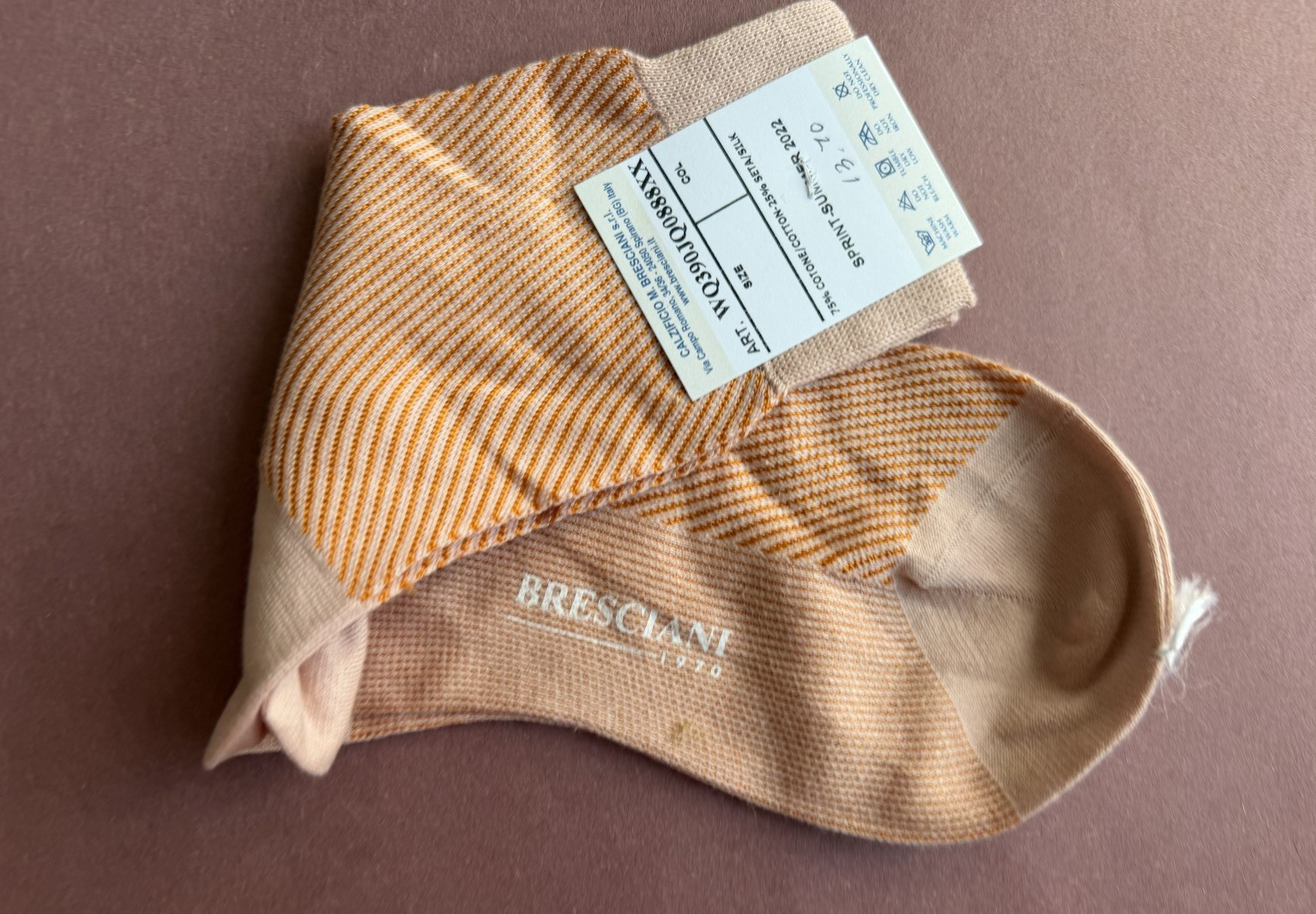 Spring/Summer 2022 Womens’s Bresciani Socks NWT Peach w/Orange Diagonals