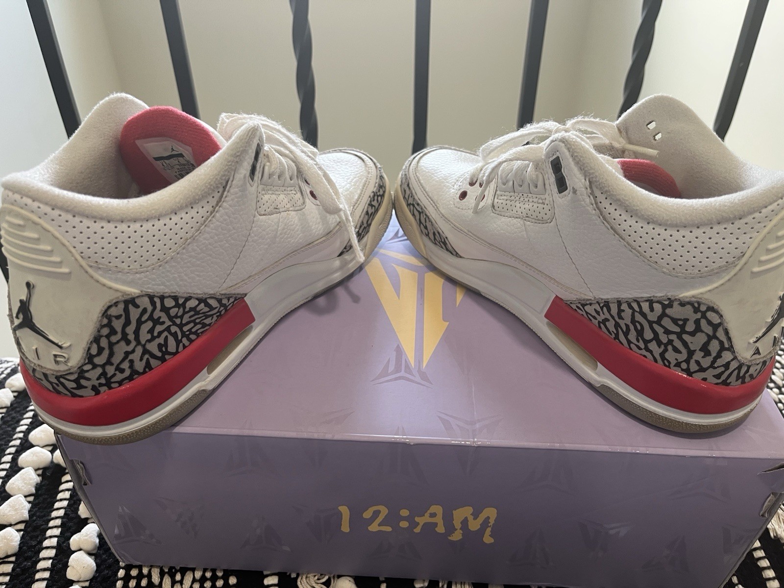 Jordan 3 OG white And Red Size 4.5