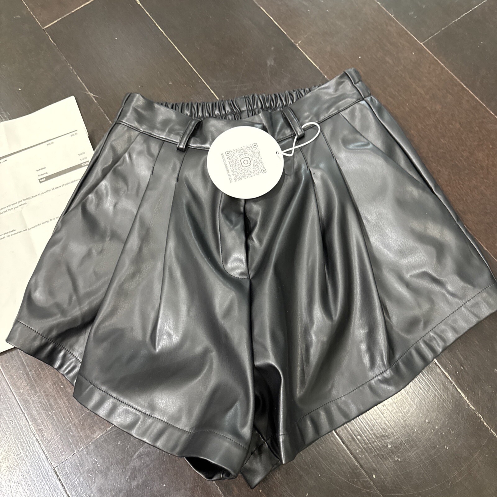 Source Unknown New With Tag Giacca High Rise Angled Leather Shorts Black S/M