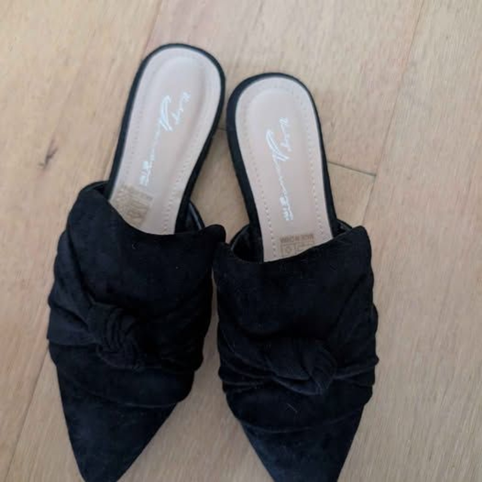 Vintage Havana Dawn Point Toe Knotted Mules Suede Size 6.5