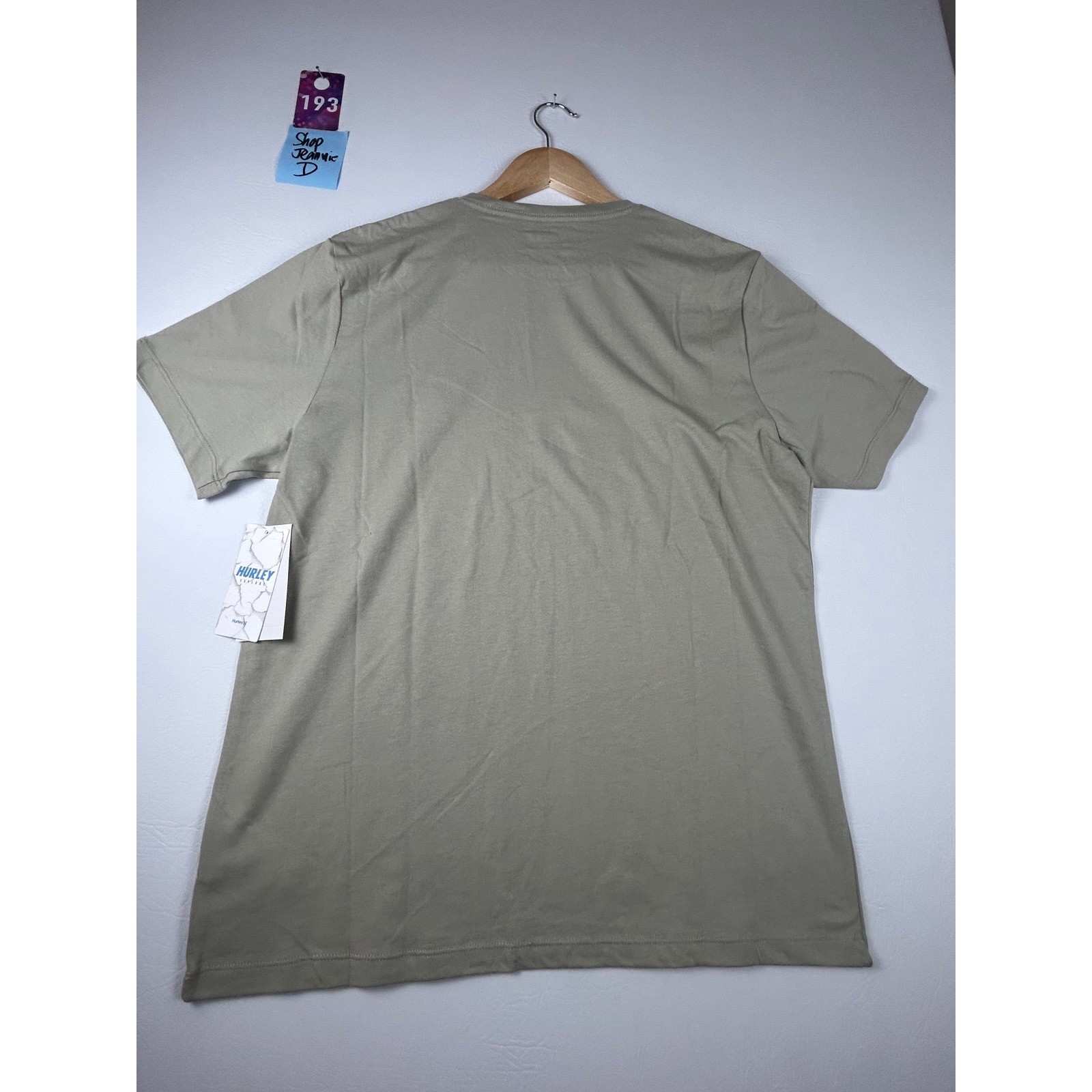 NNWT Hurley Men Explore Shirt Medium Gray Green Outdoor Adventure Streetwear Tee