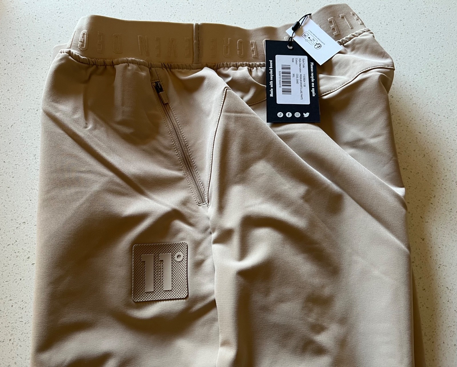 Cargo pants Eleven degrees premium sports luxe pants, BNWT sizes M