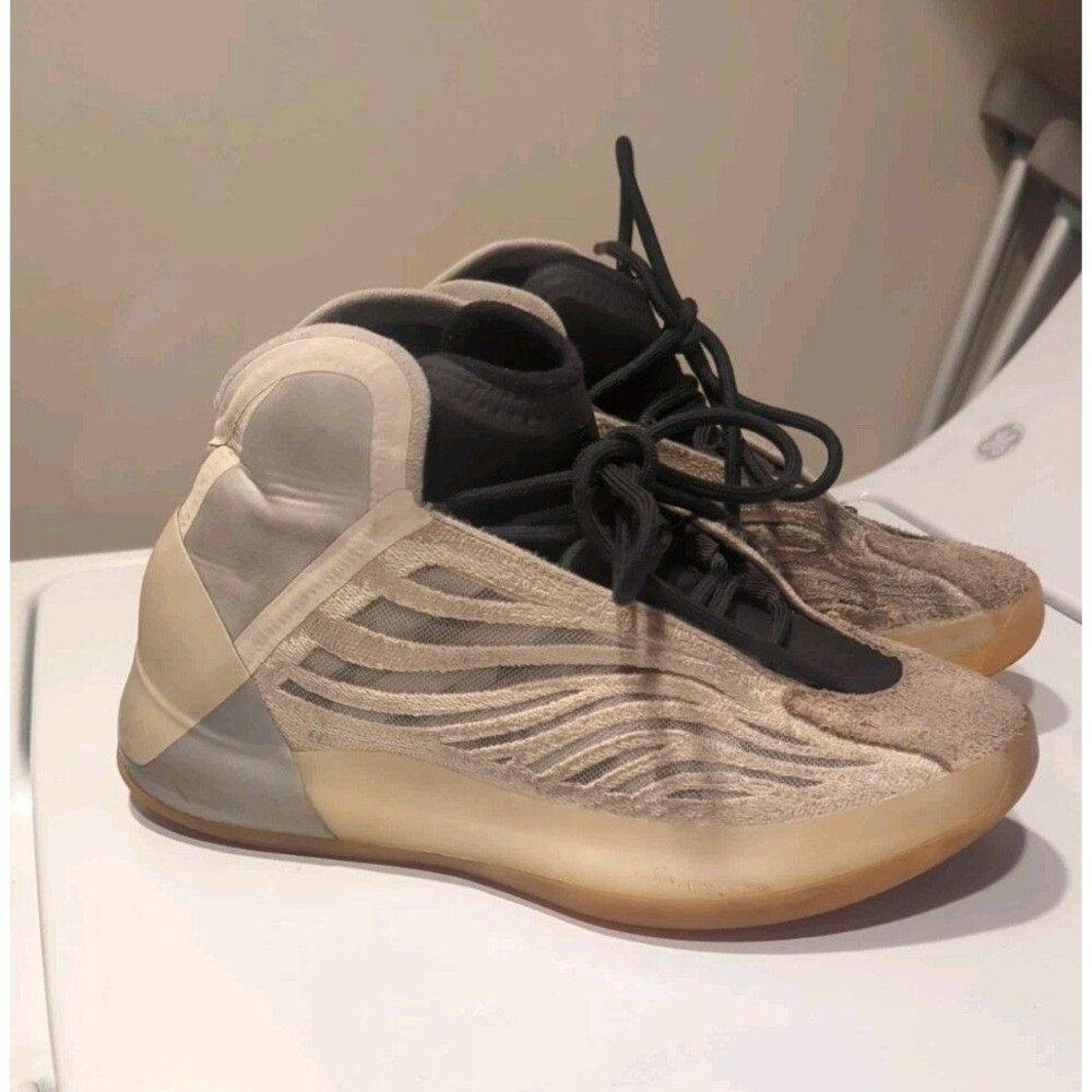 Adidas Yeezy Quantum Mist Slate HQ2085 Size 7.5 Sneakers Shoes Athletic