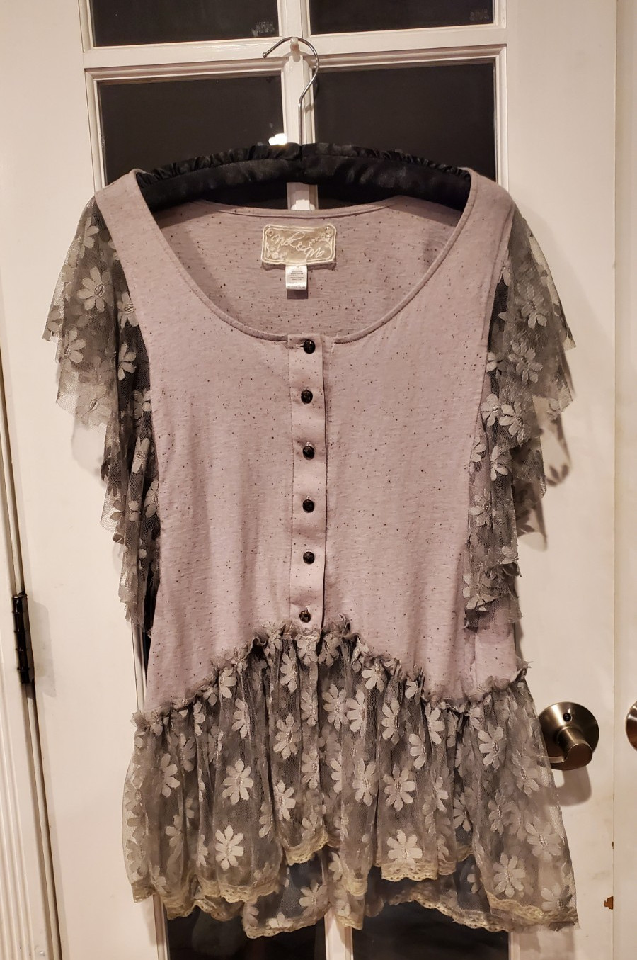 Nick & Mo Anthropologie Womens Blouse Gray Top Floral Lace Kimono Sleeve Medium