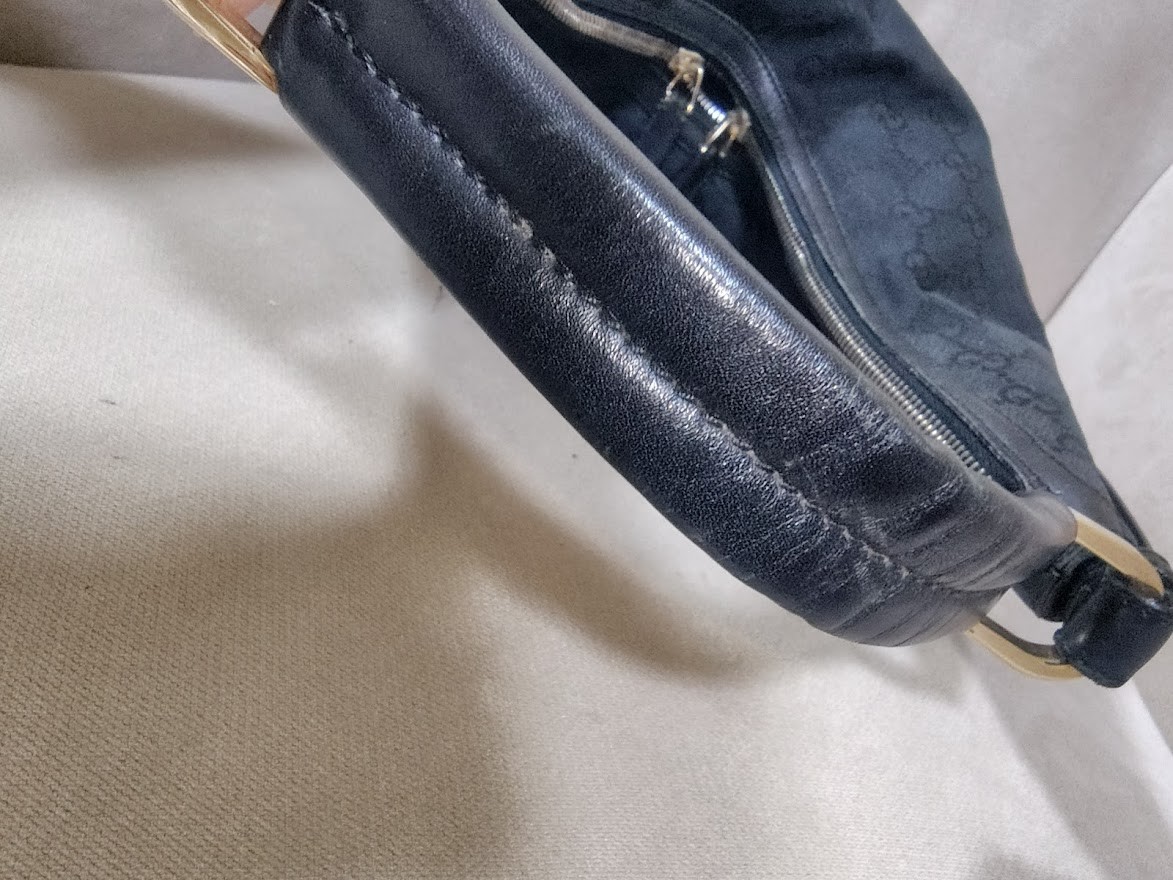 Gucci Hobo Shoulder Bag GG Canvas Black Authentic 504T0455