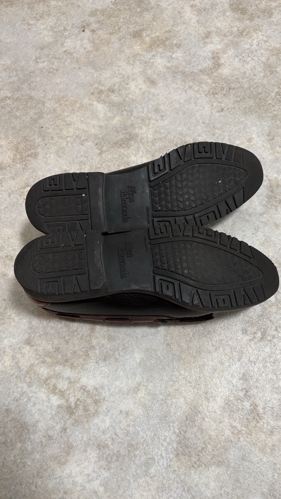 Allen Edmonds Nashua Loafer Mens 9.5B Black/Brown Leather Tassel Slip In Shoes