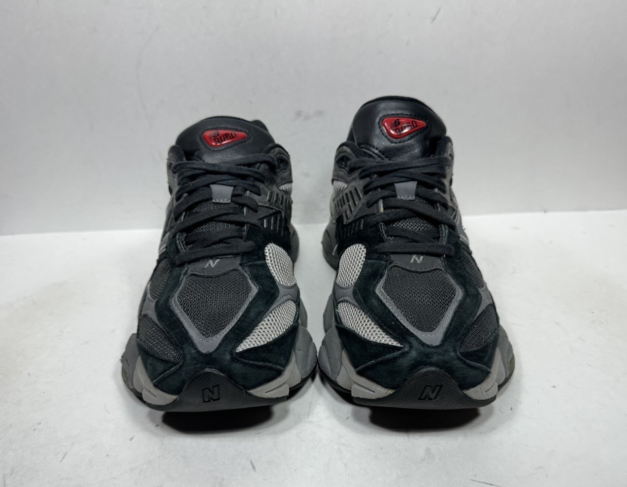 New Balance 9060 Black Castlerock Grey U9060BLK Men’s Size 10 Shoes