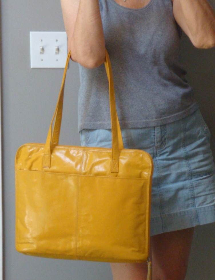LATICO Leather Laptop Business School Tote Shoulderbag Lightweight Golden Yellow