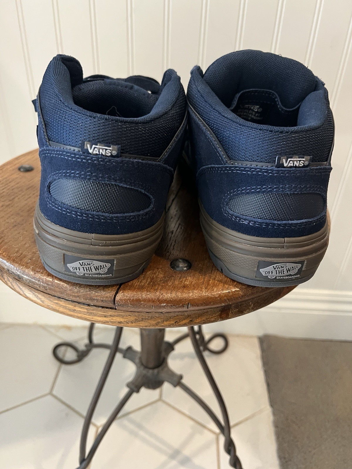 MENS NEW VANS SKATE HALF CAB WAFFLECUP. NAVY DARK GUM. SIZE 13. NEW SPRING COLOR