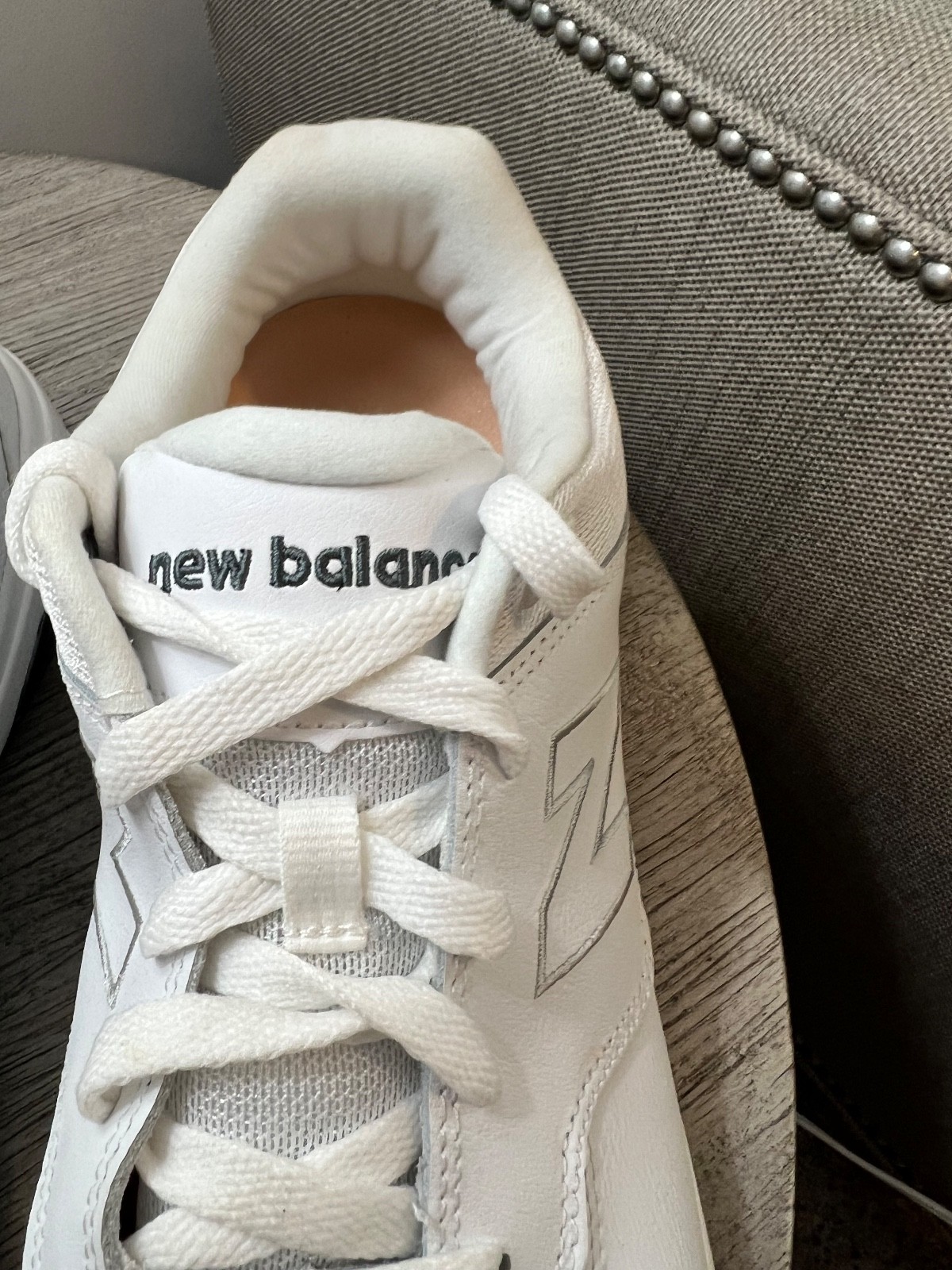 New Balance 813 Mens Size 9 Excellent C. White/Gray Rollbar Walking Strike Path