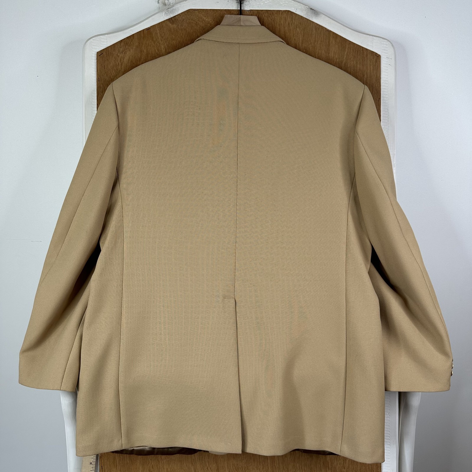 Hardwick Suit Mens 48R Tan 2 Button Gold Accents 100% Polyester Pants 40×29 Flat