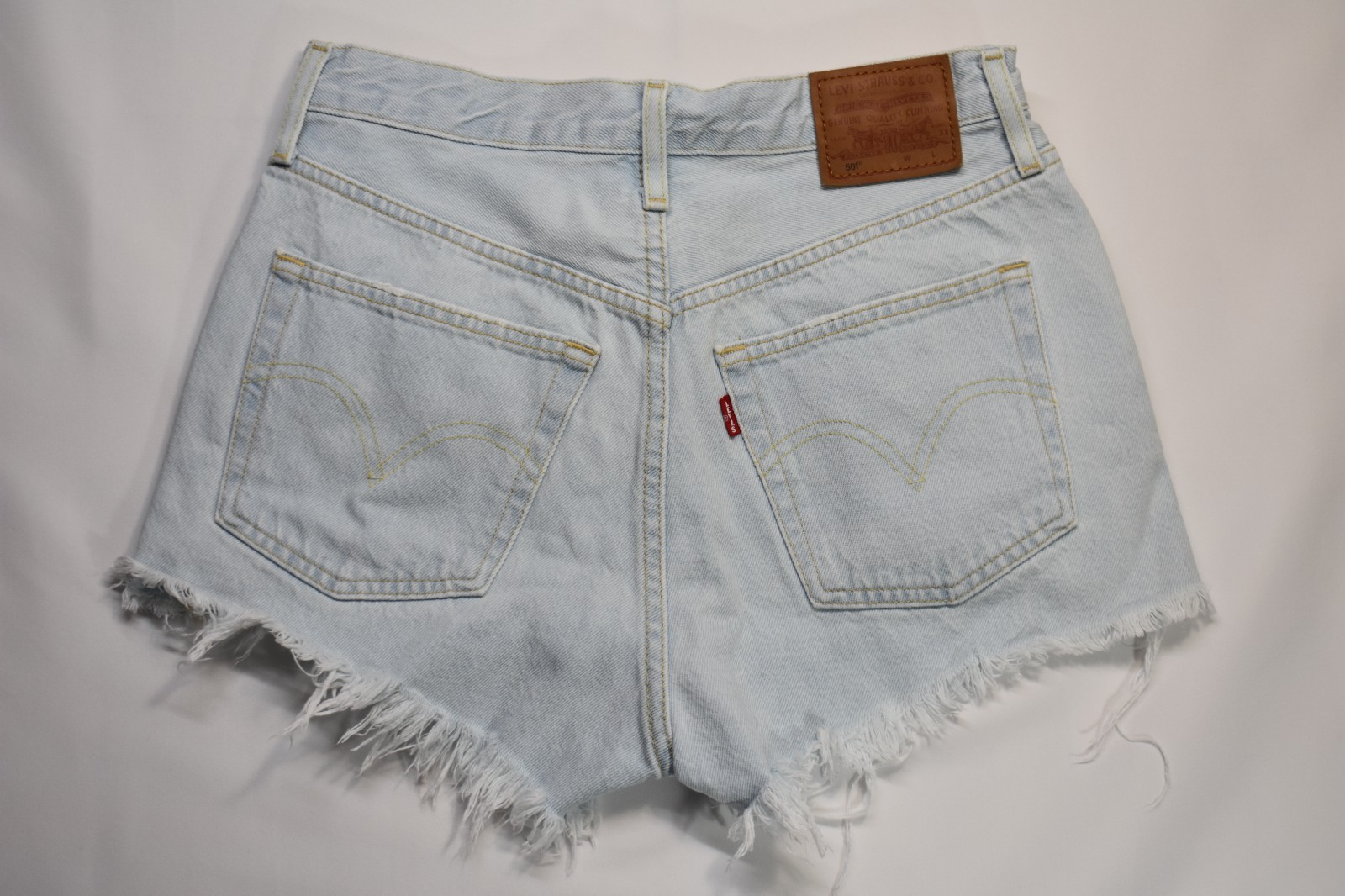 Levi’s 501 Women’s Cut Off Denim Shorts Size 26 Light Wash Distressed High Rise