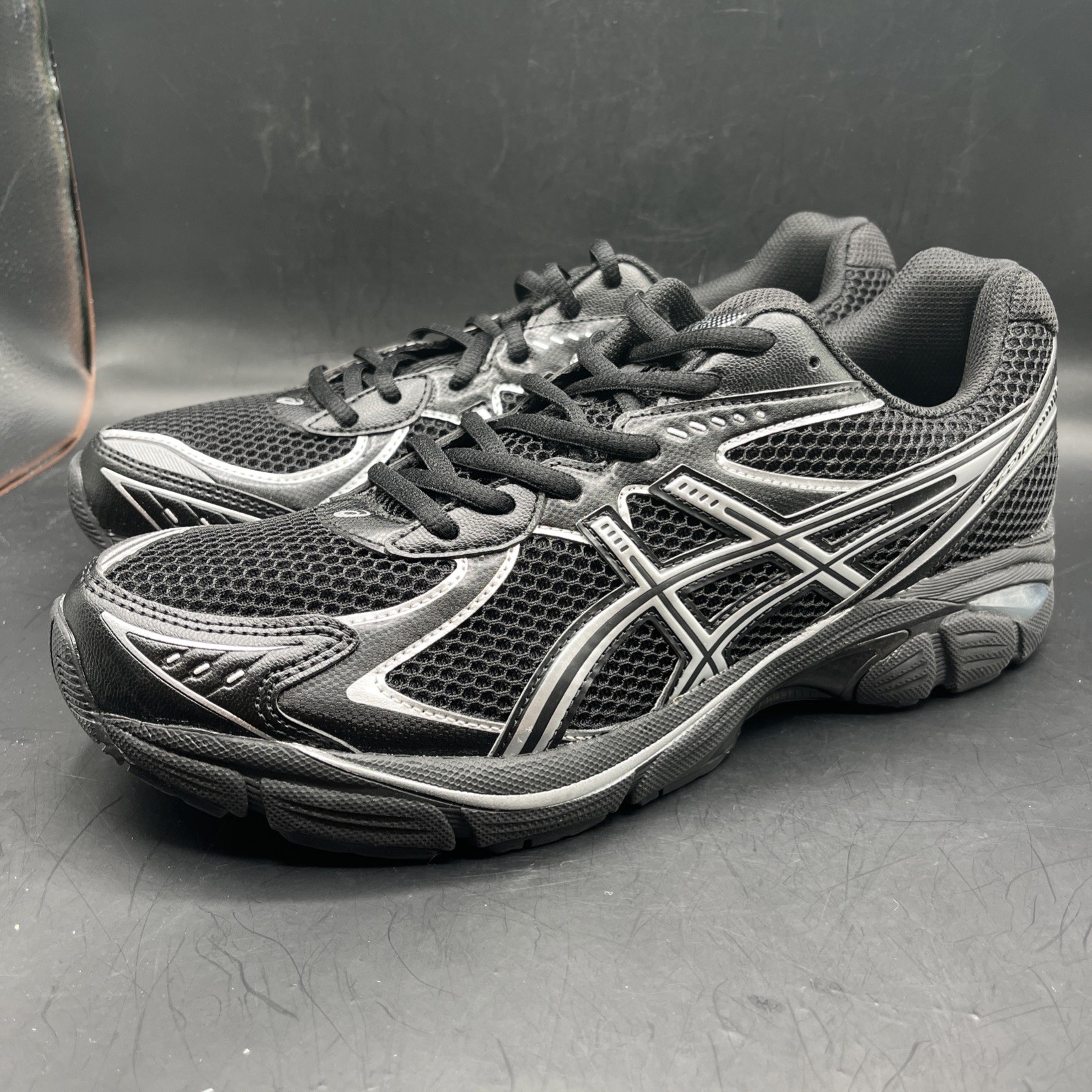 Asics Gel GT-2160 Black Pure Silver US Size 11 Mesh Runner Workout Shoe NWOB