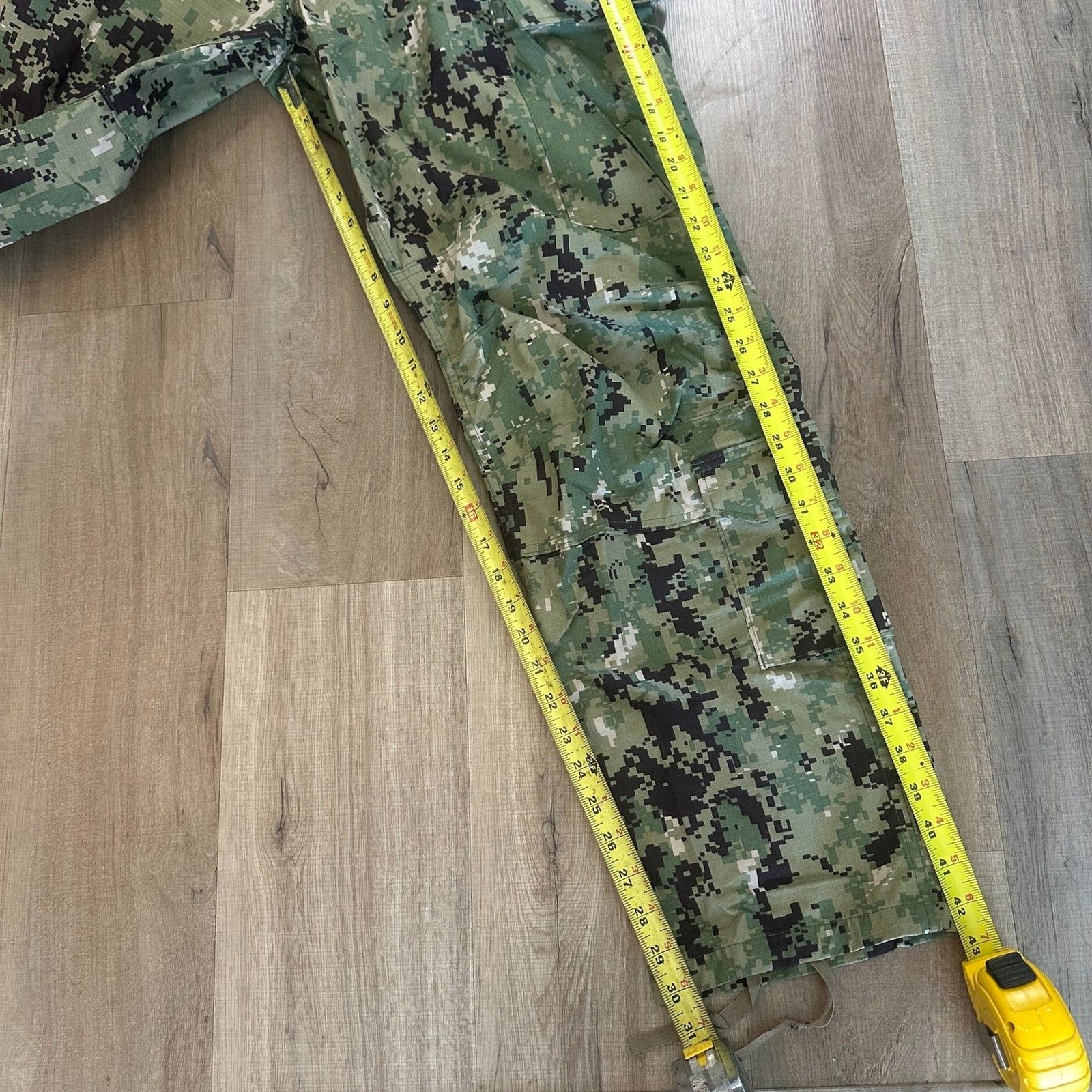 U.S. Navy Pants Medium M x Short Working Uniform Type Seals Military Camo