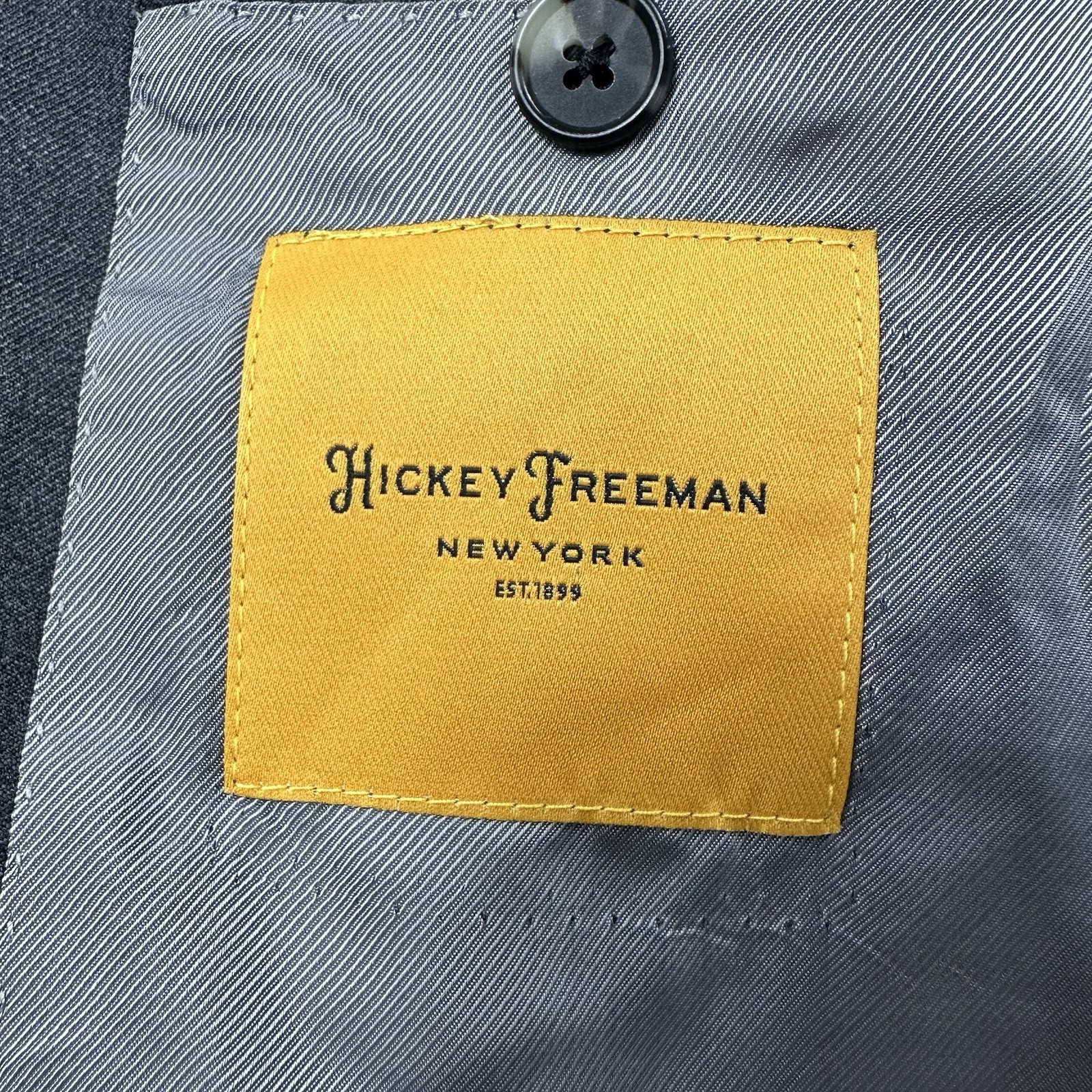 Hickey Freeman Beacon Loro Piana Super 130s Suit Size 42R 32×29