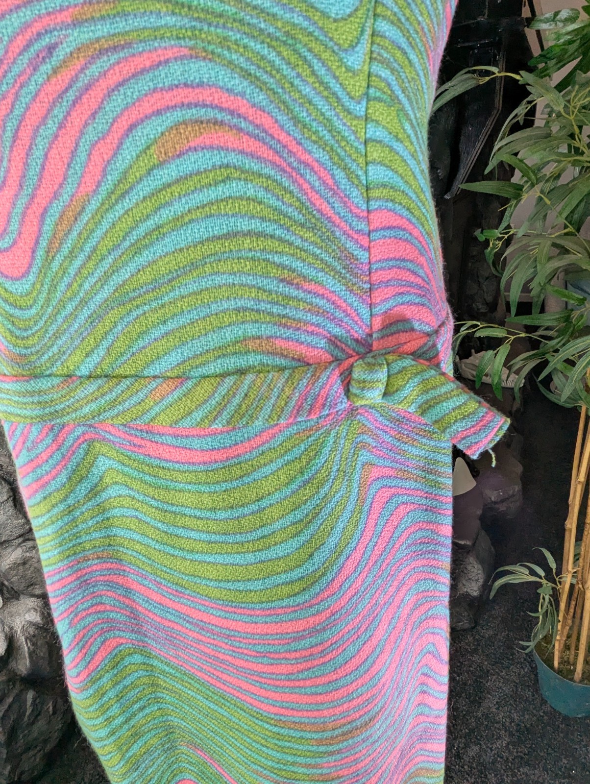 Vtg 70s EVANSTON Ruth McCulloch Hubbard Woods Sheath Dress Neon Tiger Stripe