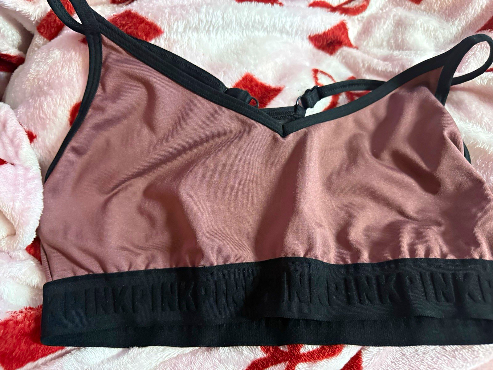 PINK Victoria’s Secret Ultimate Lightly Lined Wireless Crossback Sports Bra L D