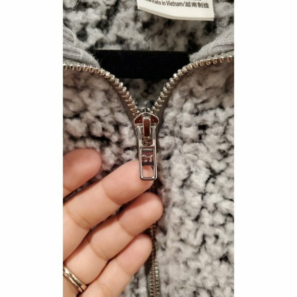 PINK Sharpa Gray Half Zipper Size L