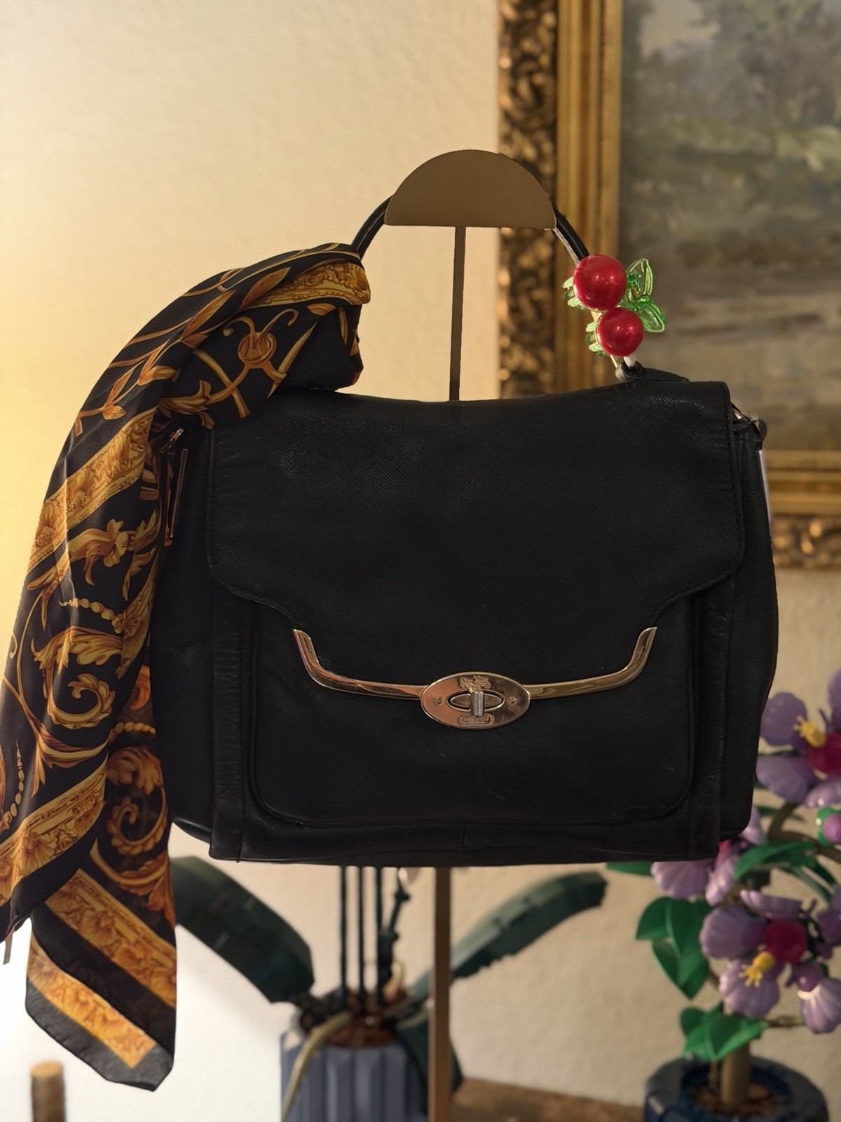 Coach Black Satchel Top Handle Turn Lock Zip Crossbody Strap