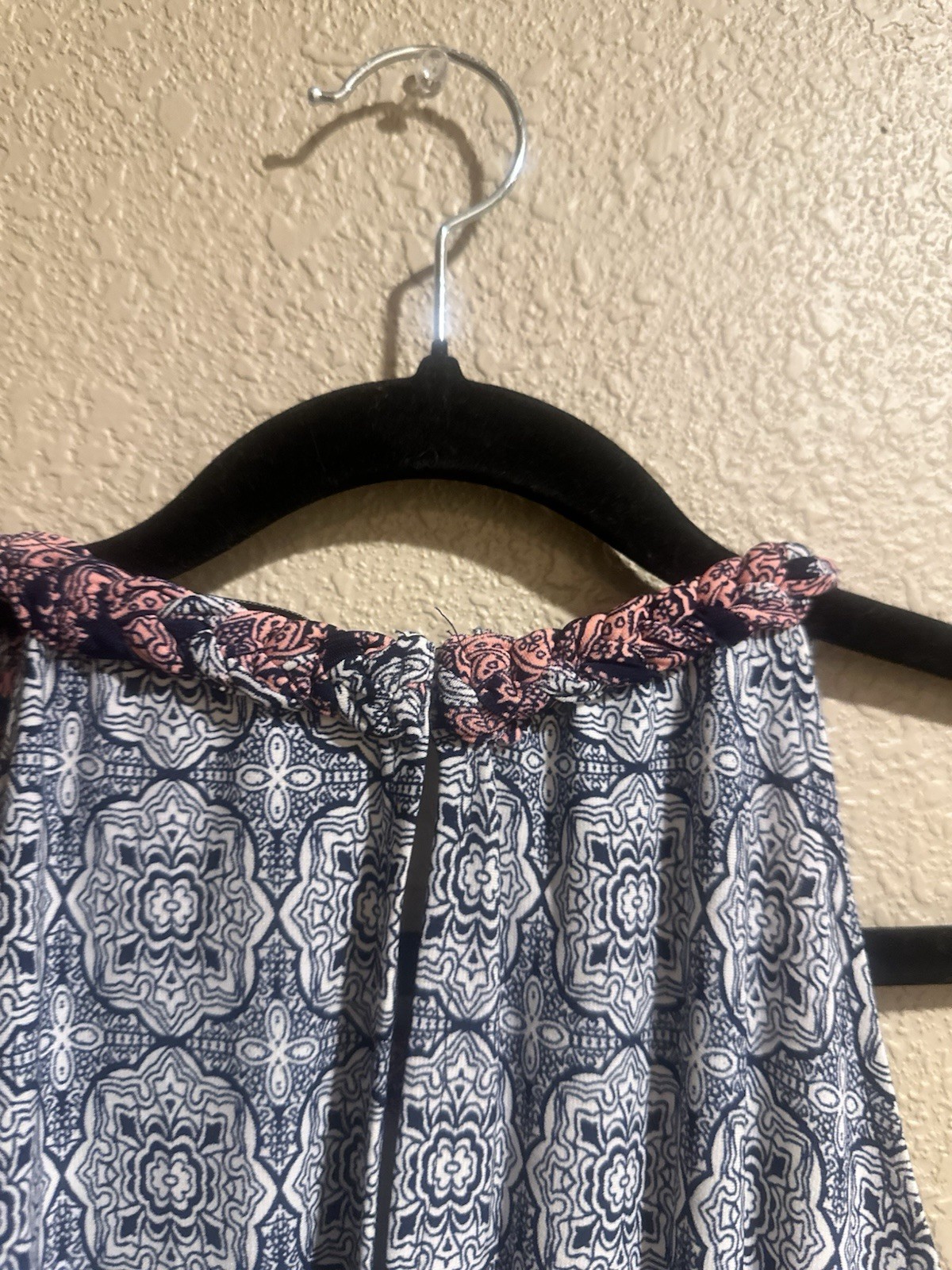 Wisp Blue Pink White Geometric Halter Sleeveless Maxi Dress Rayon Size 4
