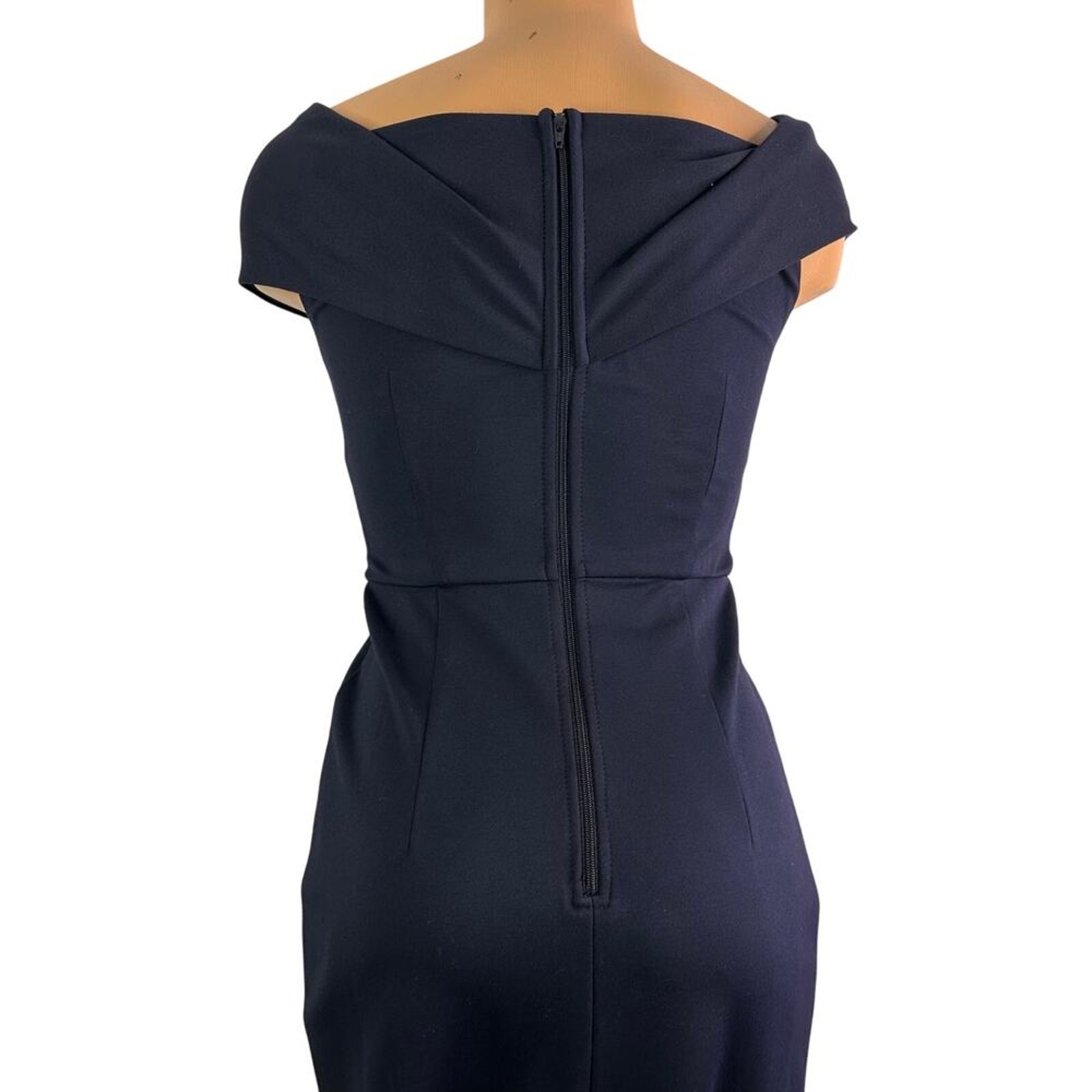 Two sisters Boutique Brienne navy Mermaid Off-Shoulder