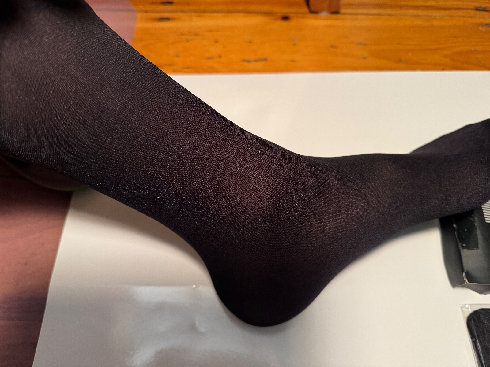 New $30 Men 3 Pairs 100% Nylon Sheer Dore Dore Falke Executive Dress Socks