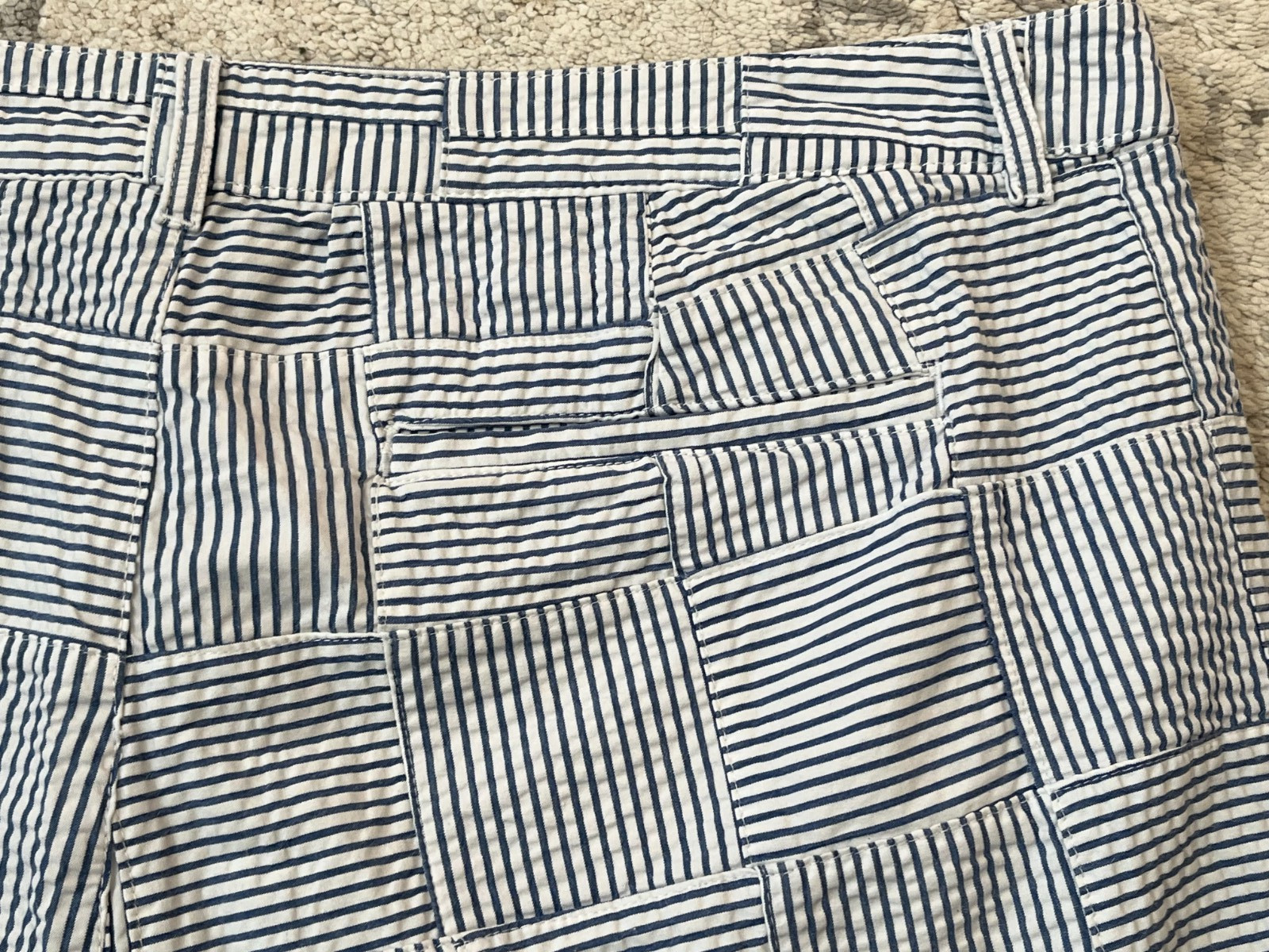 LL Bean Favorite Fit Blue White Striped Seersucker Short Women’s Size 18 Reg